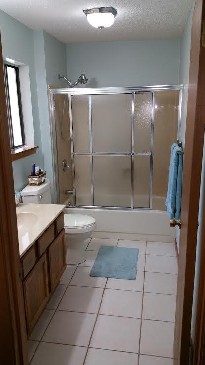 VALPARAISO PINECREST 5 - Residential Lease