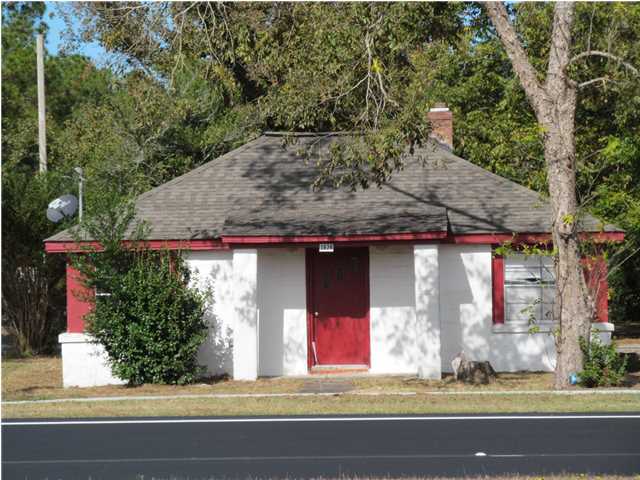LOCATION! LOCATION! LOCATION! COMMERCIAL BEST BUY! What an attractive competitive price for a great commercial office or business! Highway 90 frontage with high traffic! This property is zoned Commercial Restricted (C-1) and is located in the City Limits of DeFuniak Springs with city utilities. Needs a little TLC and that is reflected in the bargain price of only $49,900.00!! Easy to show. Cash buyers only.