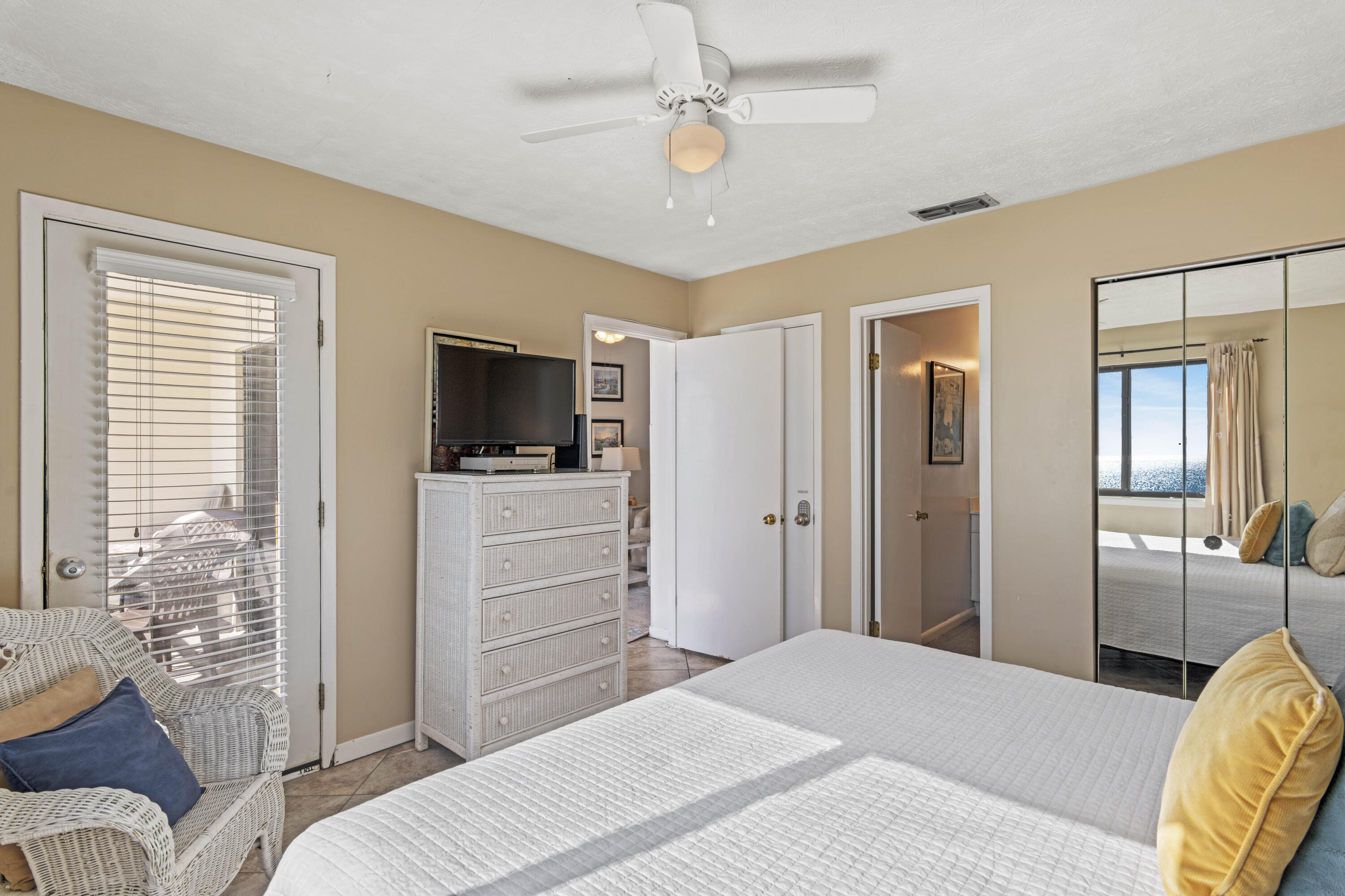 BEACHSIDE CONDO AT SEAGROVE - Residential