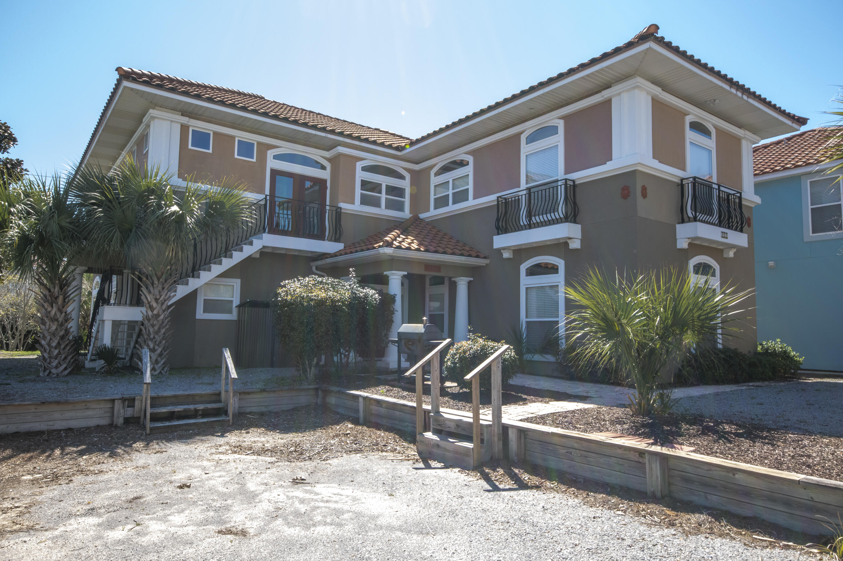 LA VALENCIA BEACH RESORT - Residential