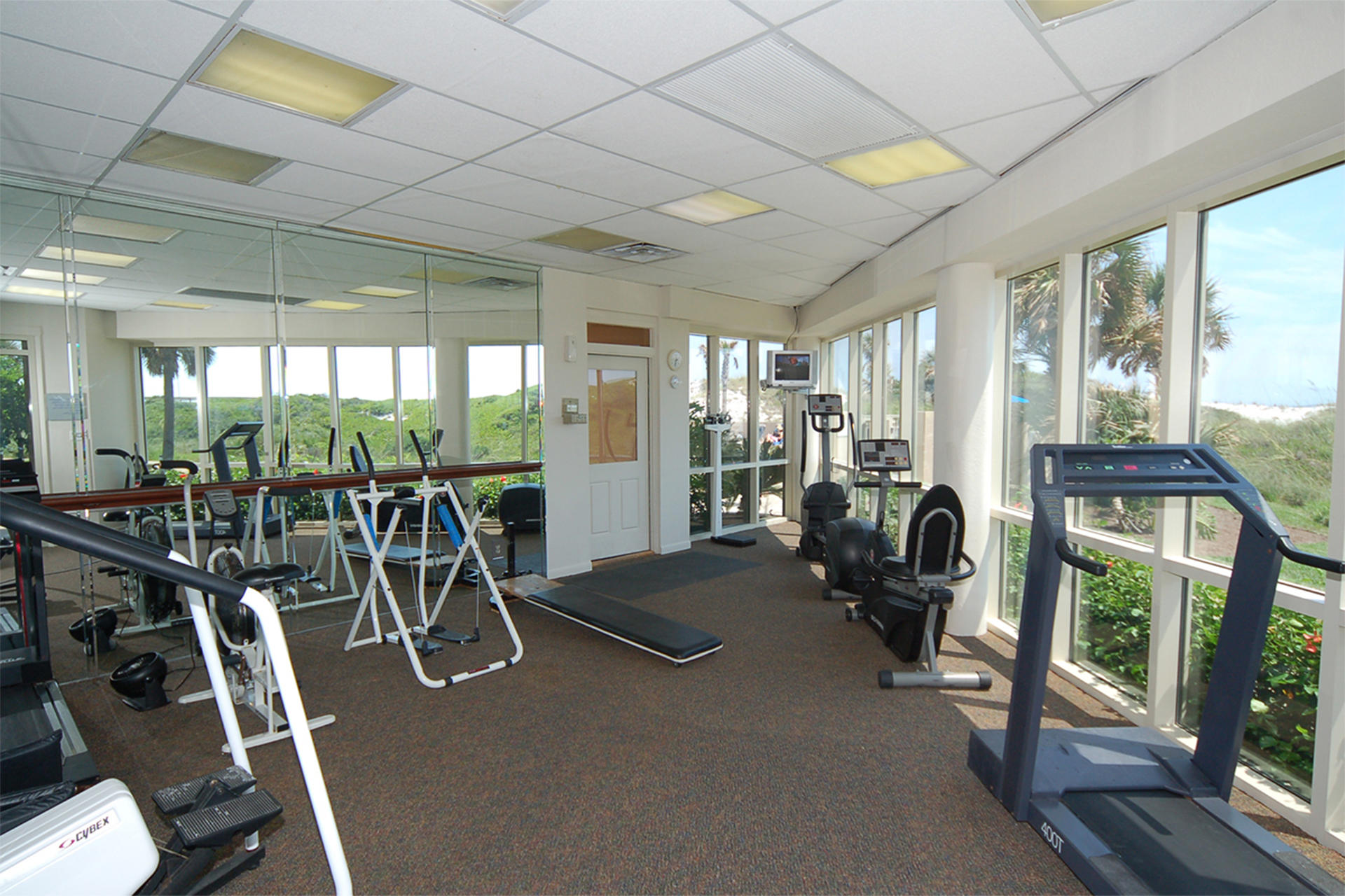 TOPS'L BEACH MANOR - Residential