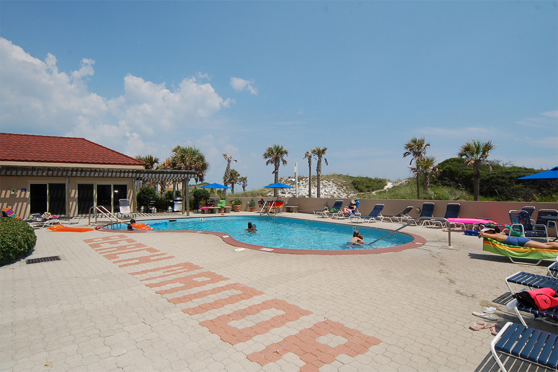 TOPS'L BEACH MANOR - Residential