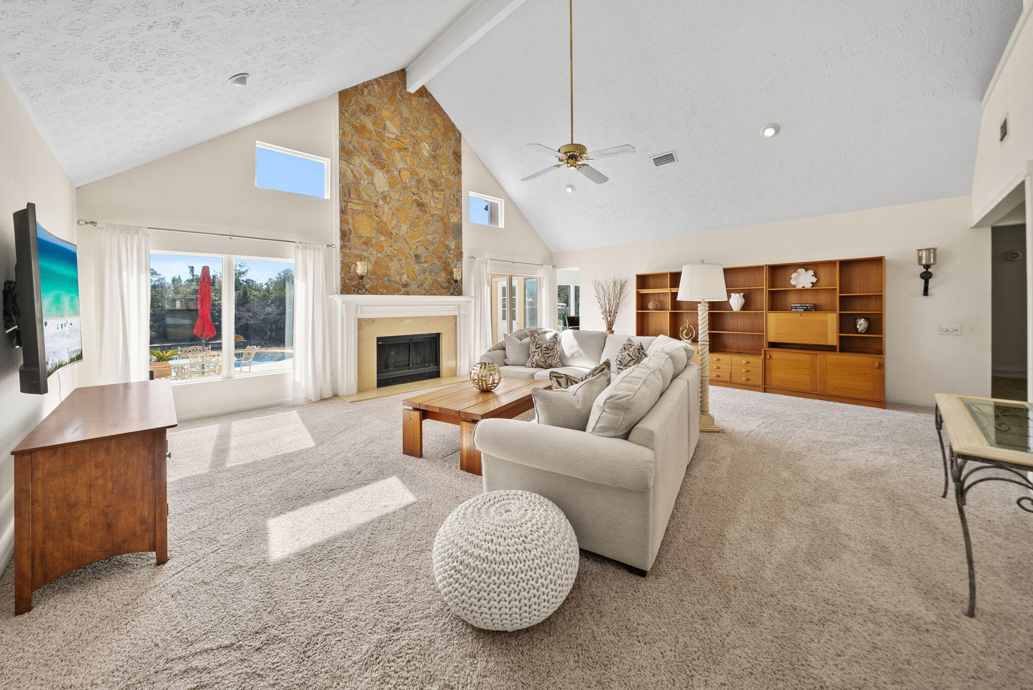 ISLAND VIEW ESTATES - Residential