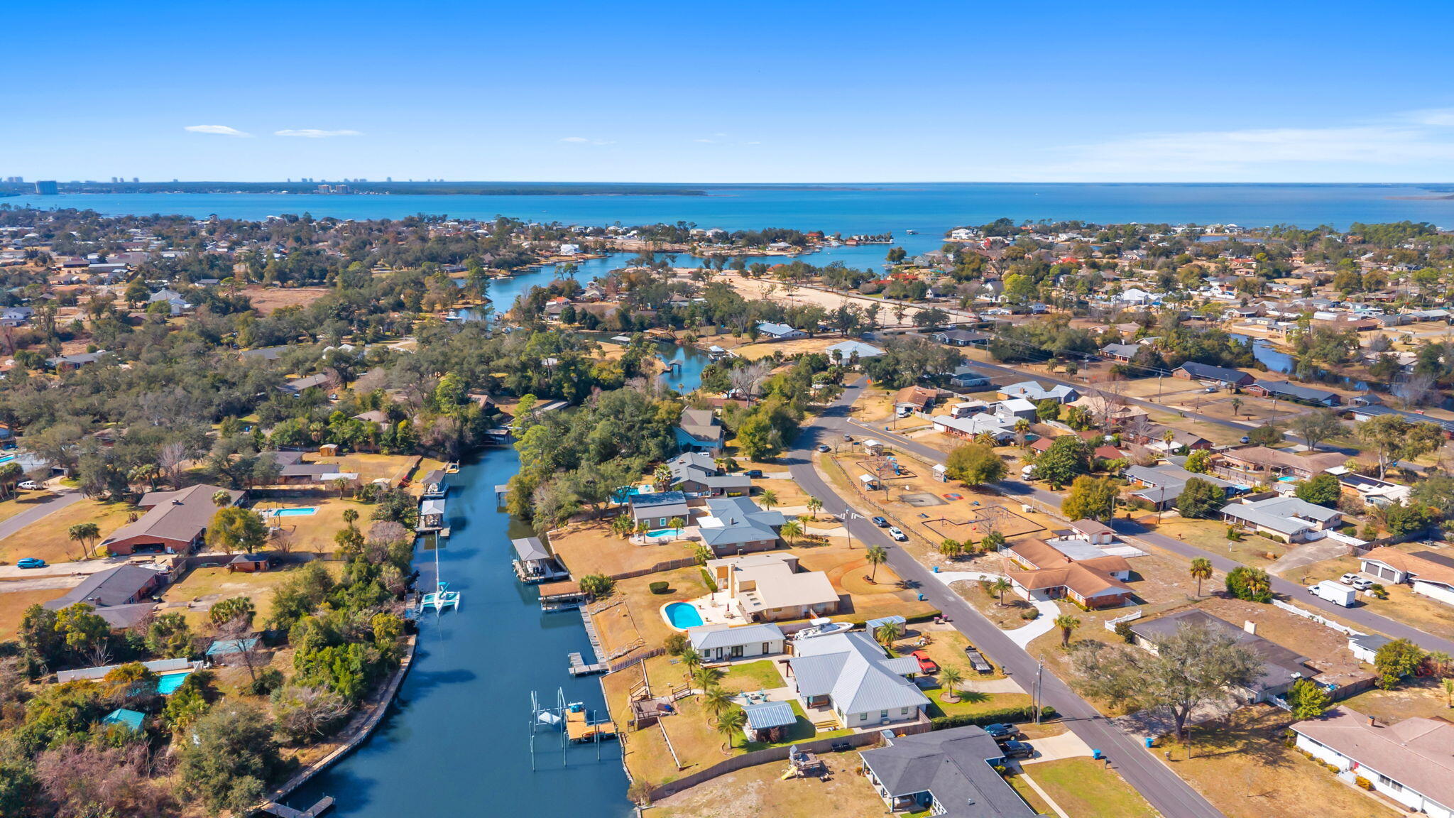 ISLAND VIEW ESTATES - Residential