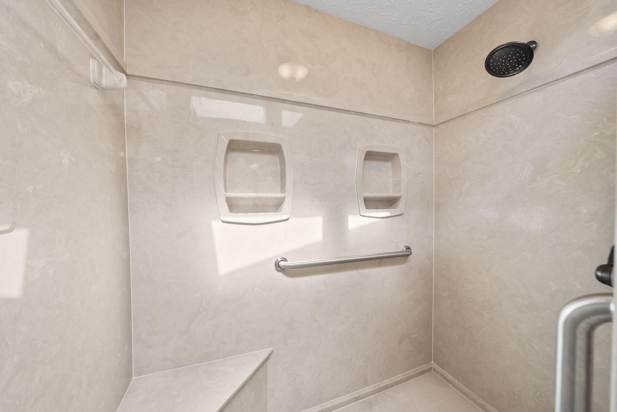 ISLAND VIEW ESTATES - Residential