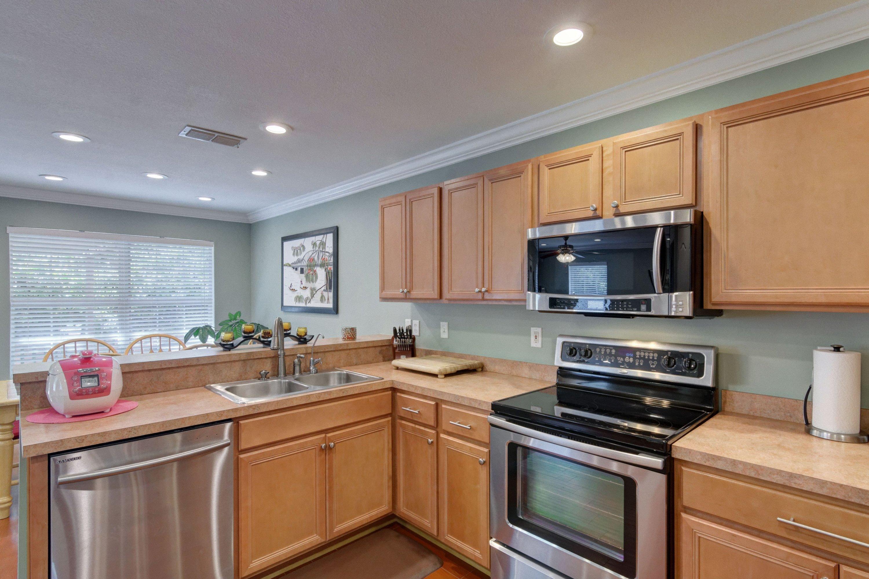 PARADISE RETREAT - Residential