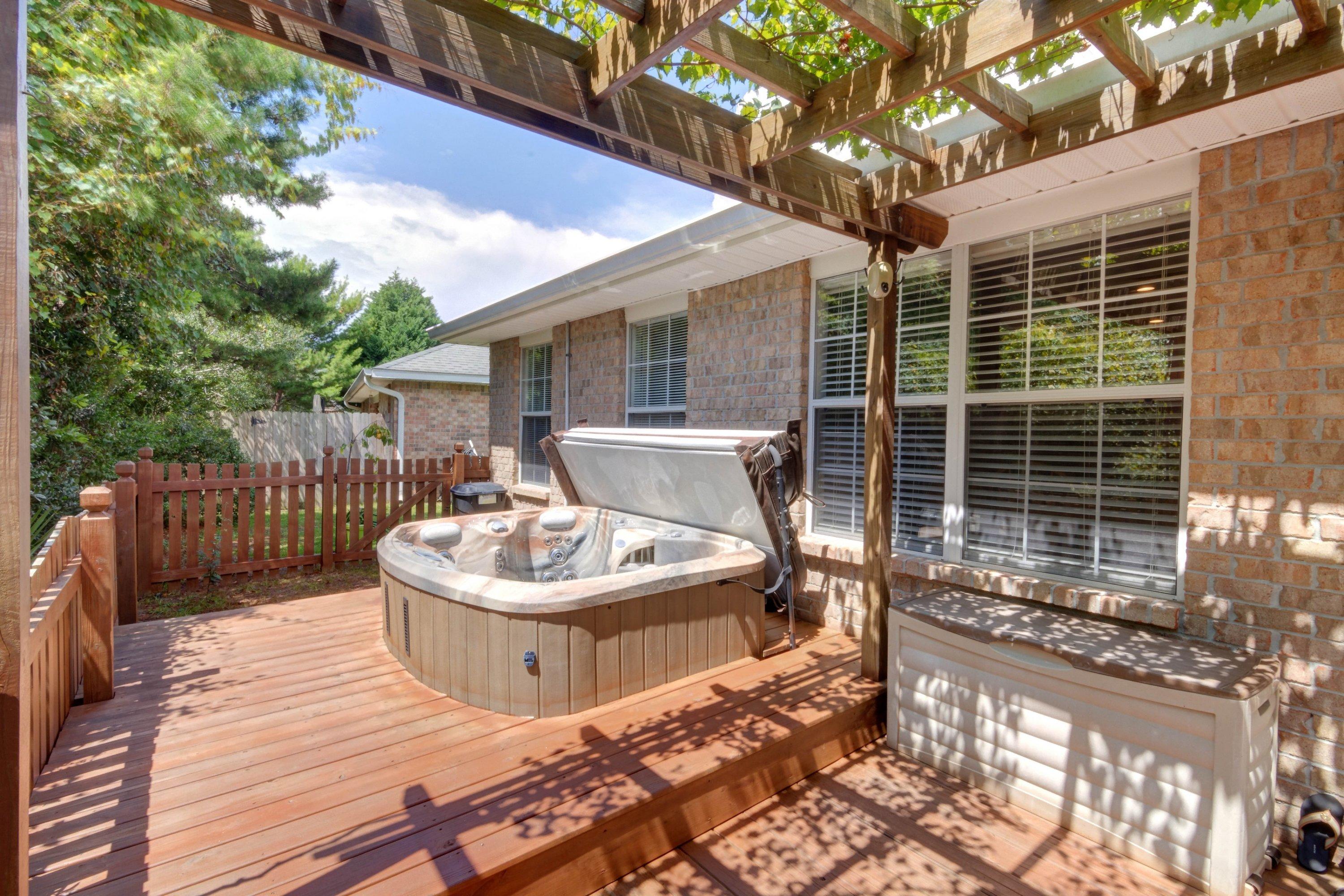 PARADISE RETREAT - Residential