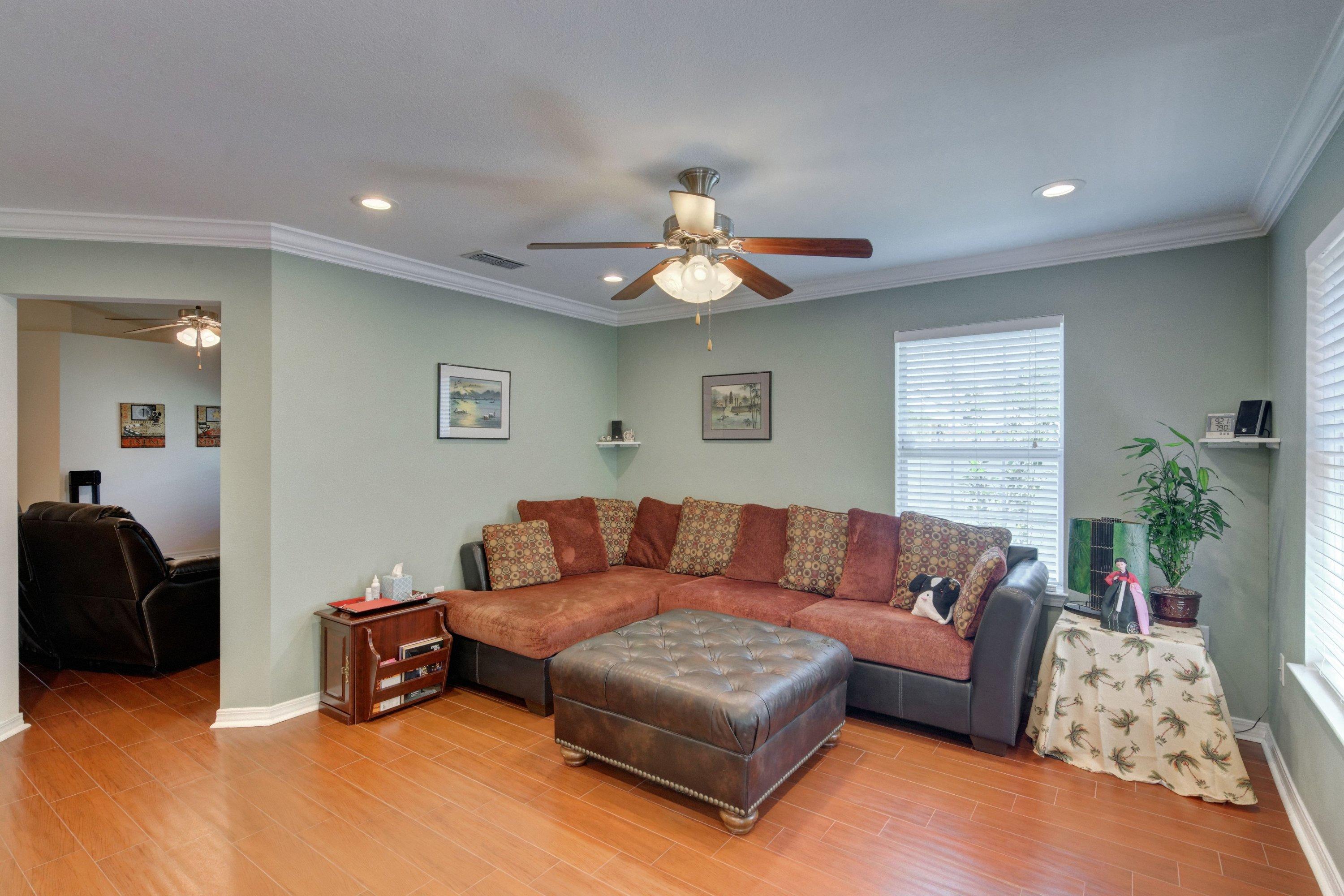 PARADISE RETREAT - Residential