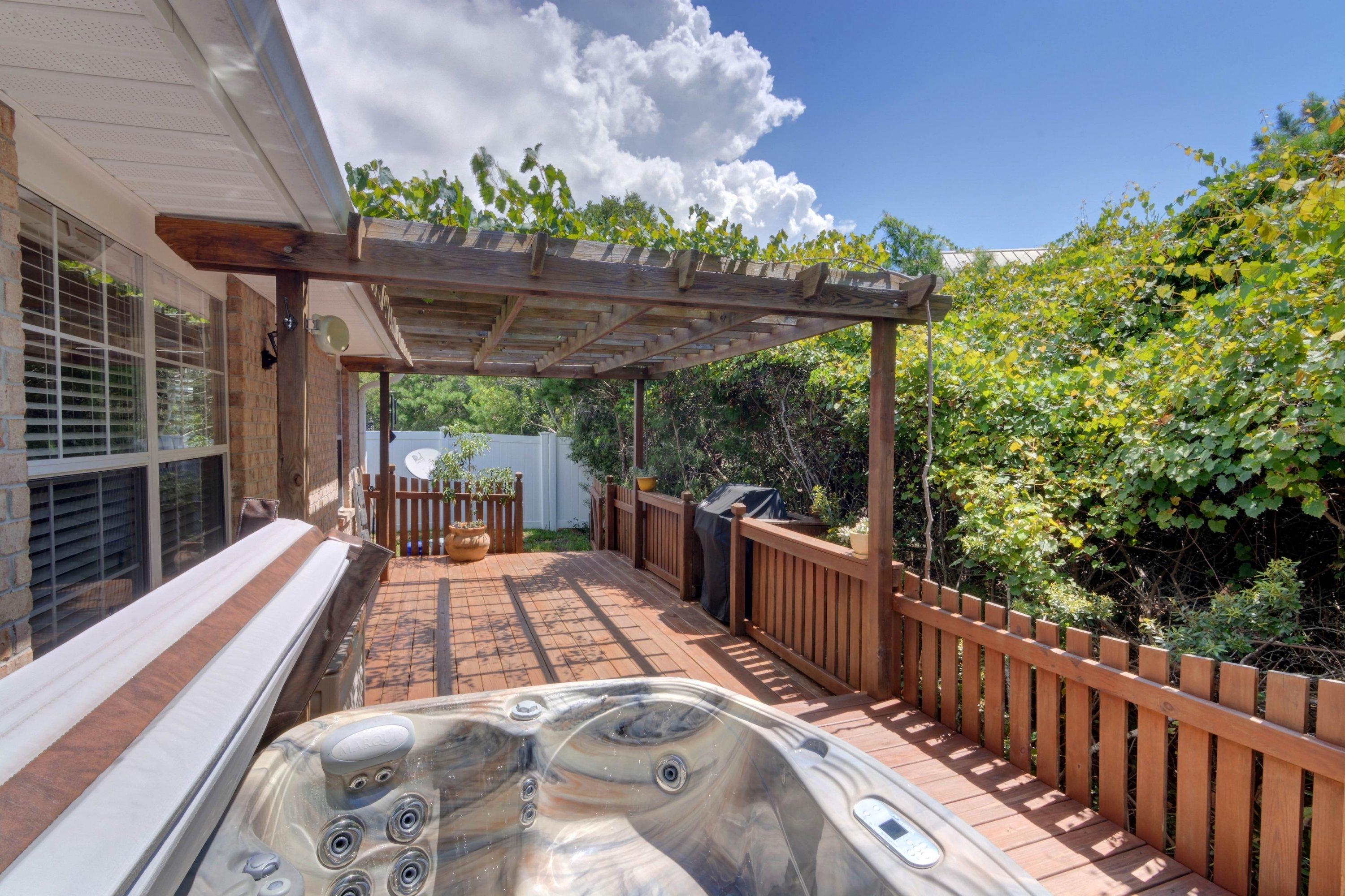 PARADISE RETREAT - Residential