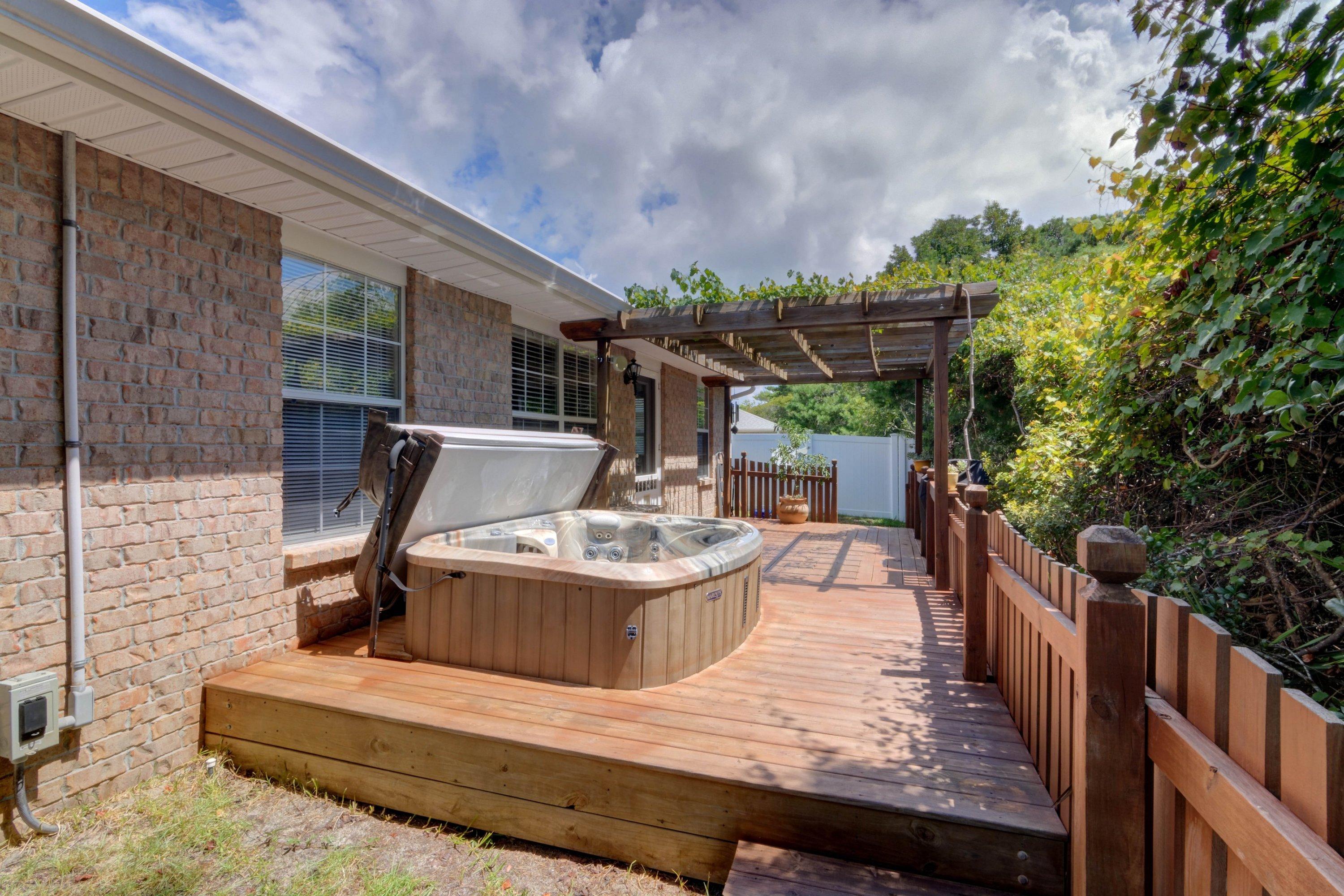 PARADISE RETREAT - Residential