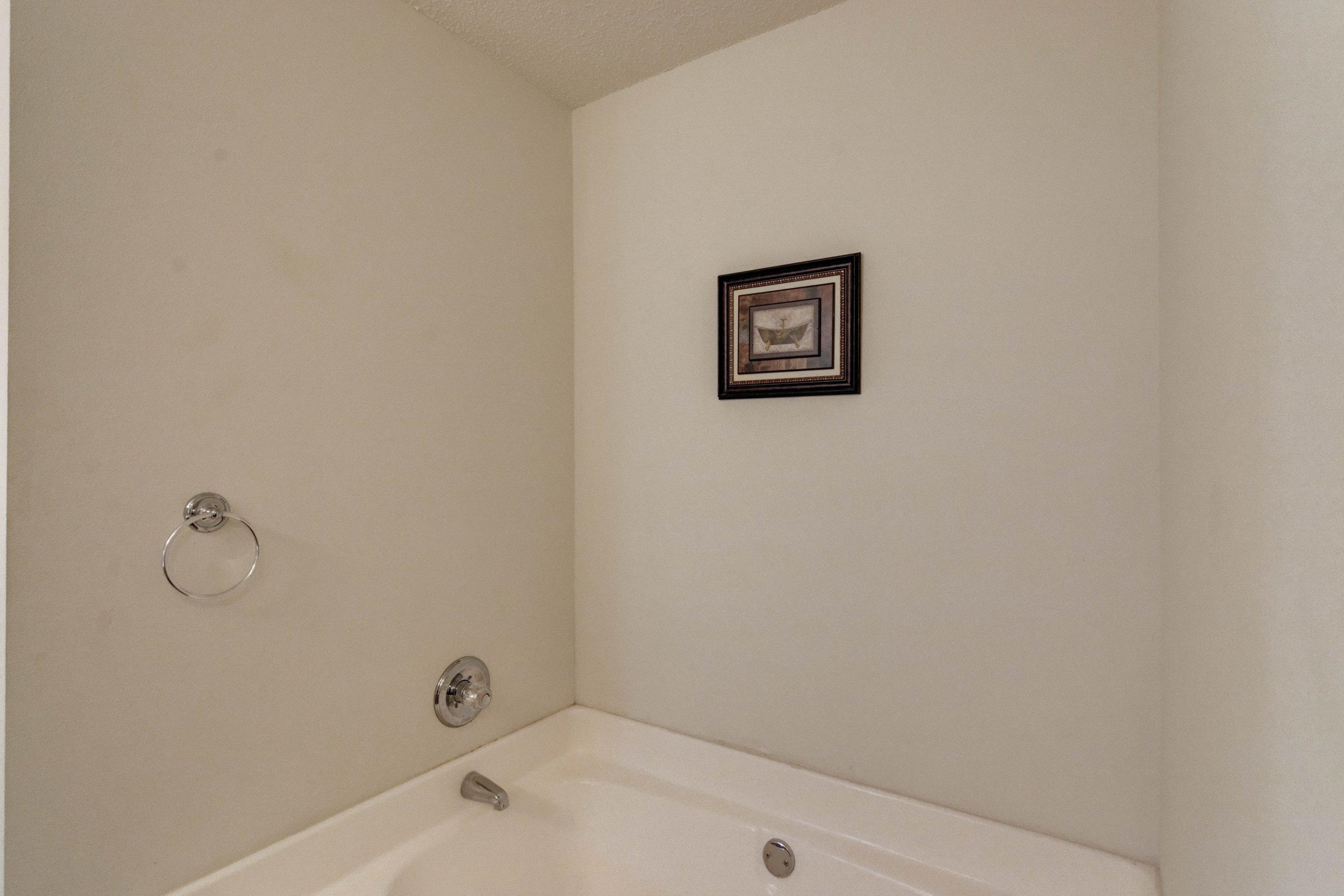 PARADISE RETREAT - Residential