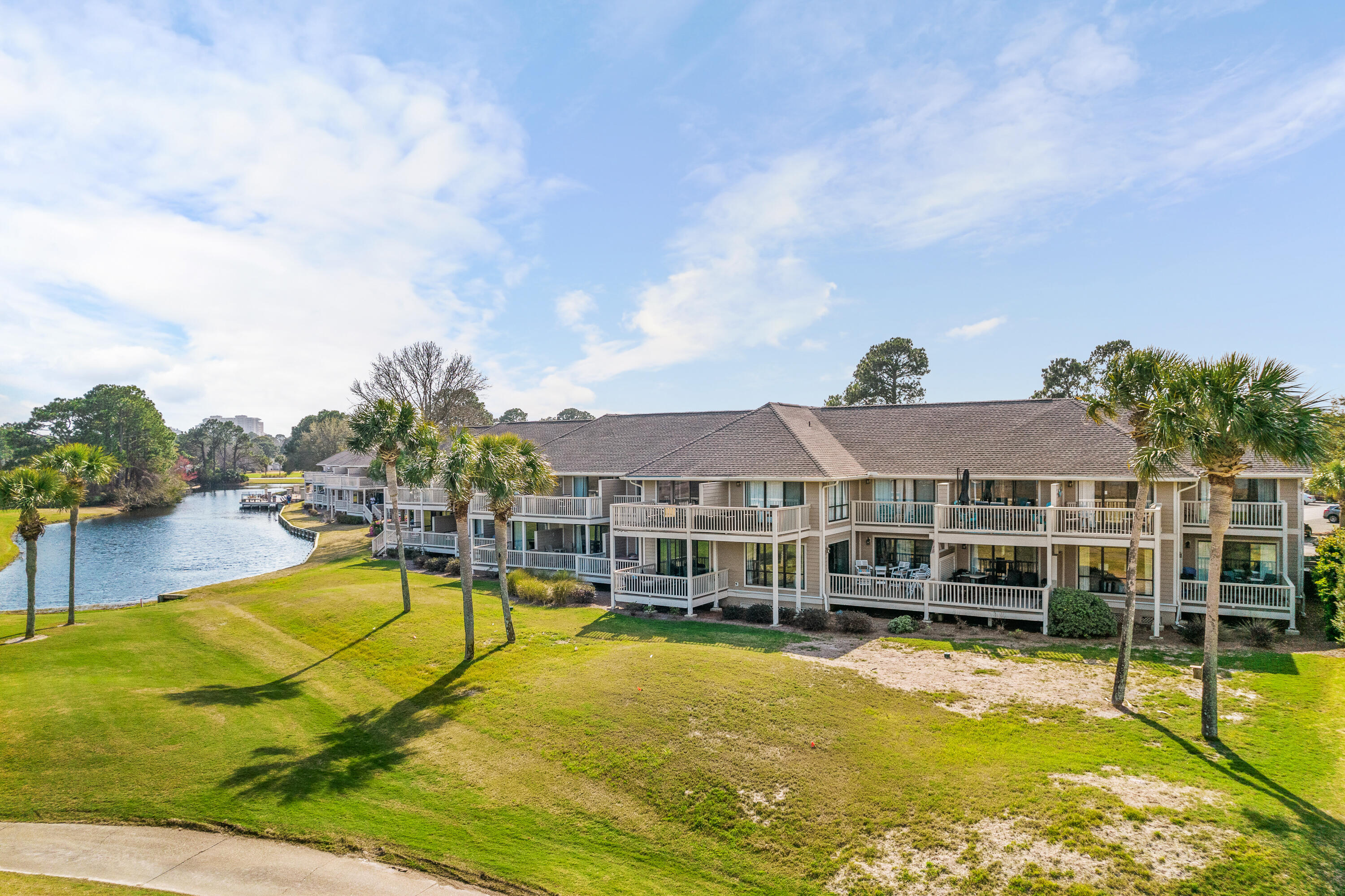 HARBOUR POINT CONDO - Residential