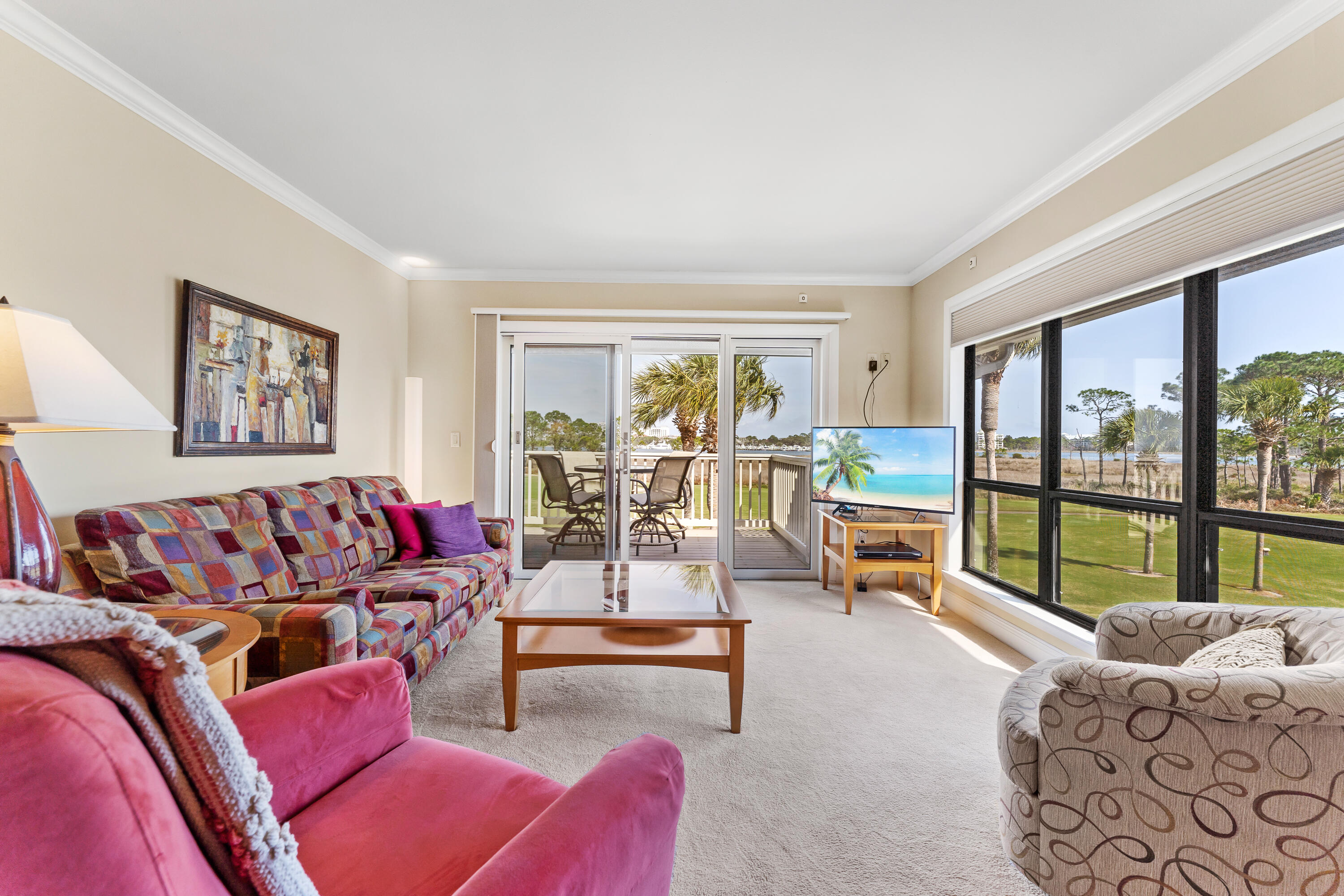 HARBOUR POINT CONDO - Residential