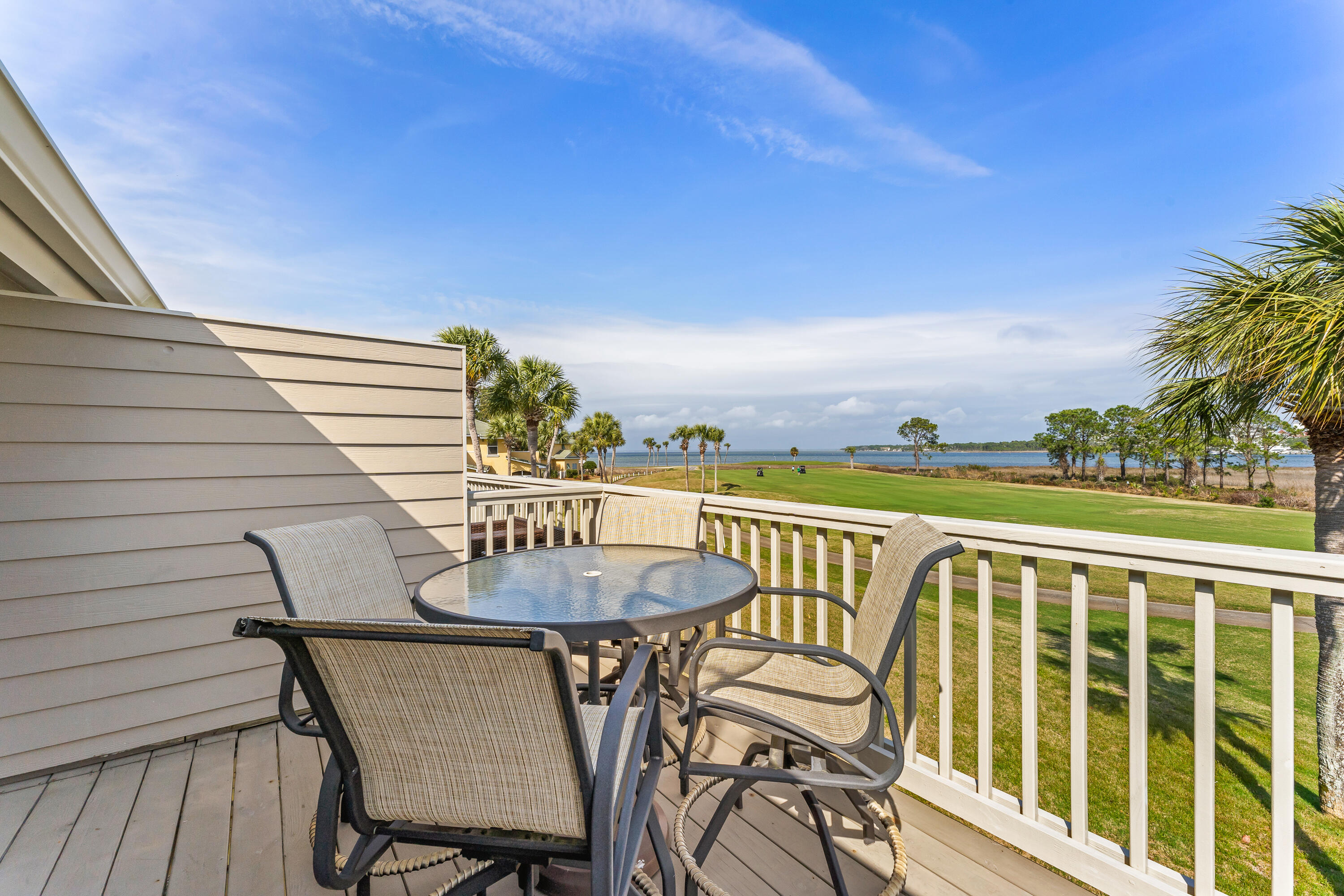 HARBOUR POINT CONDO - Residential