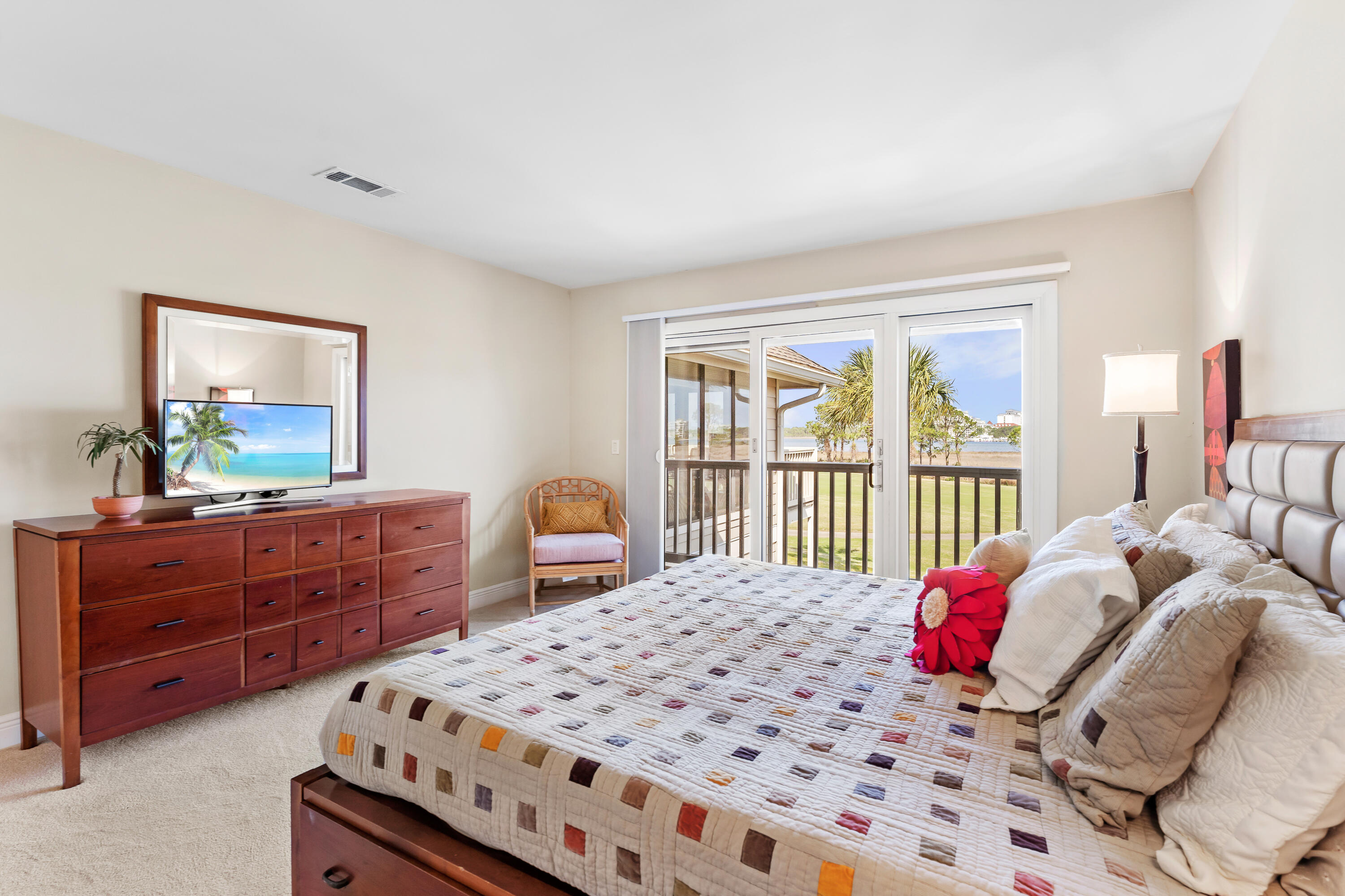 HARBOUR POINT CONDO - Residential