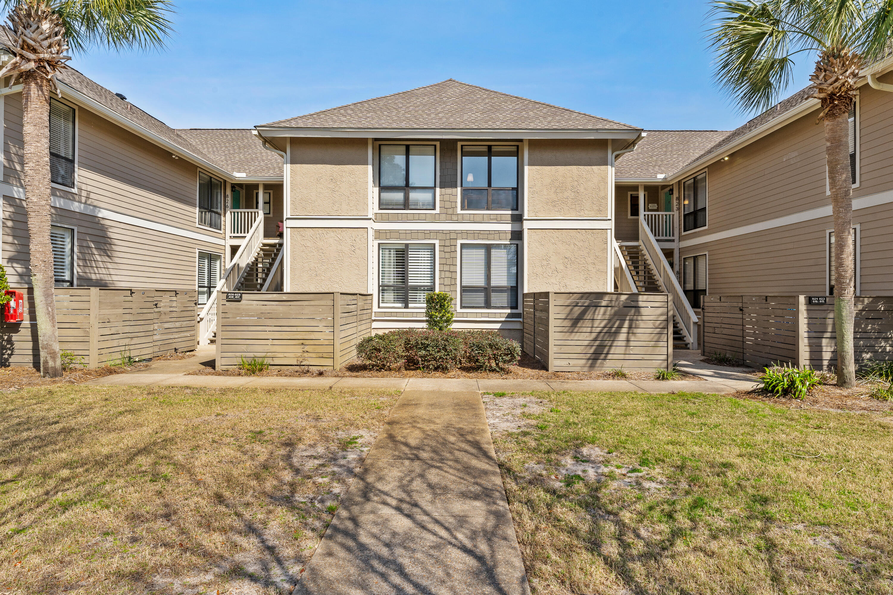 HARBOUR POINT CONDO - Residential