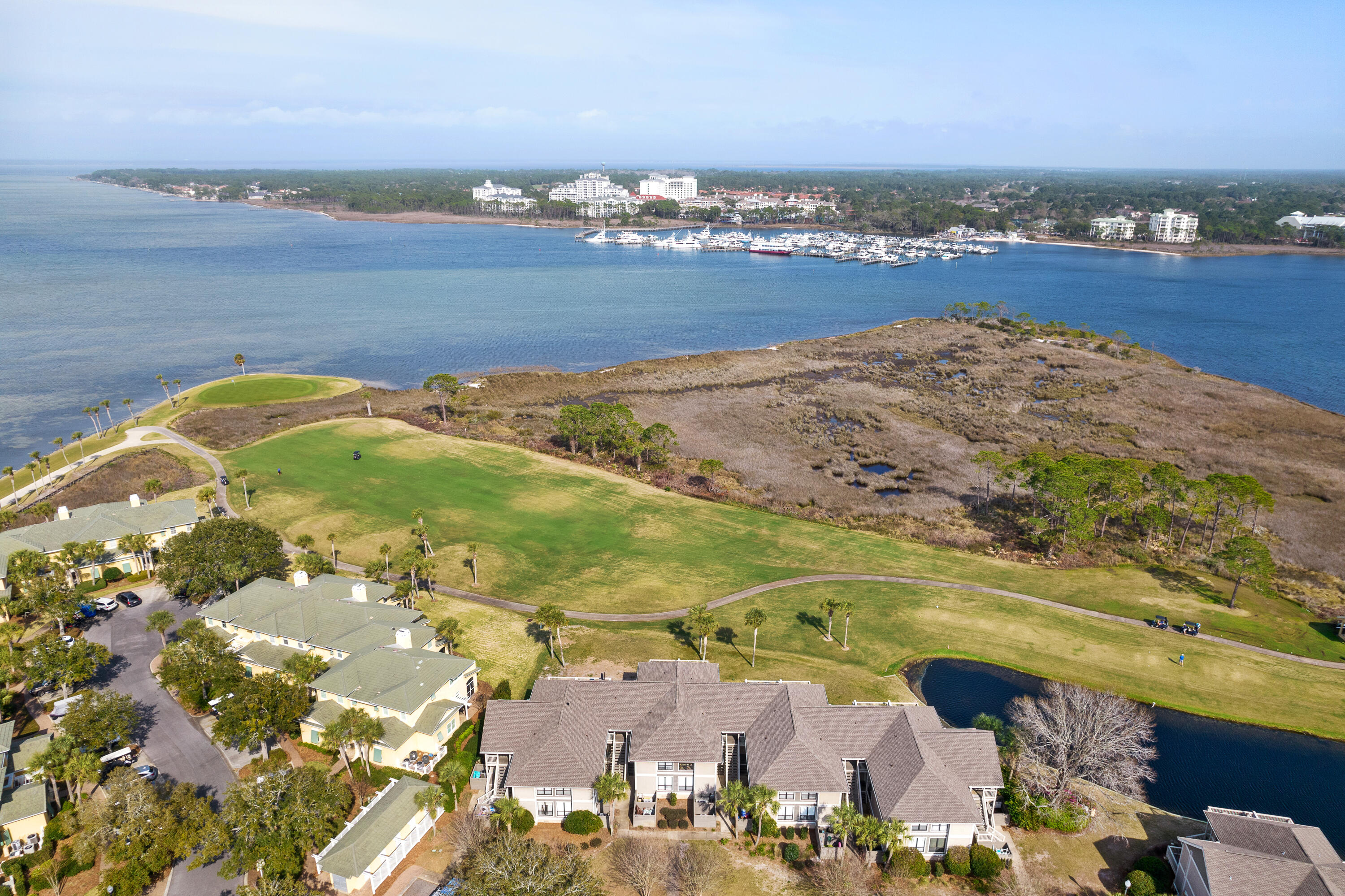 HARBOUR POINT CONDO - Residential