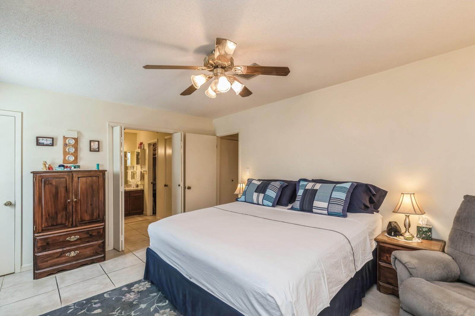 PINEWOOD ESTATES - Residential