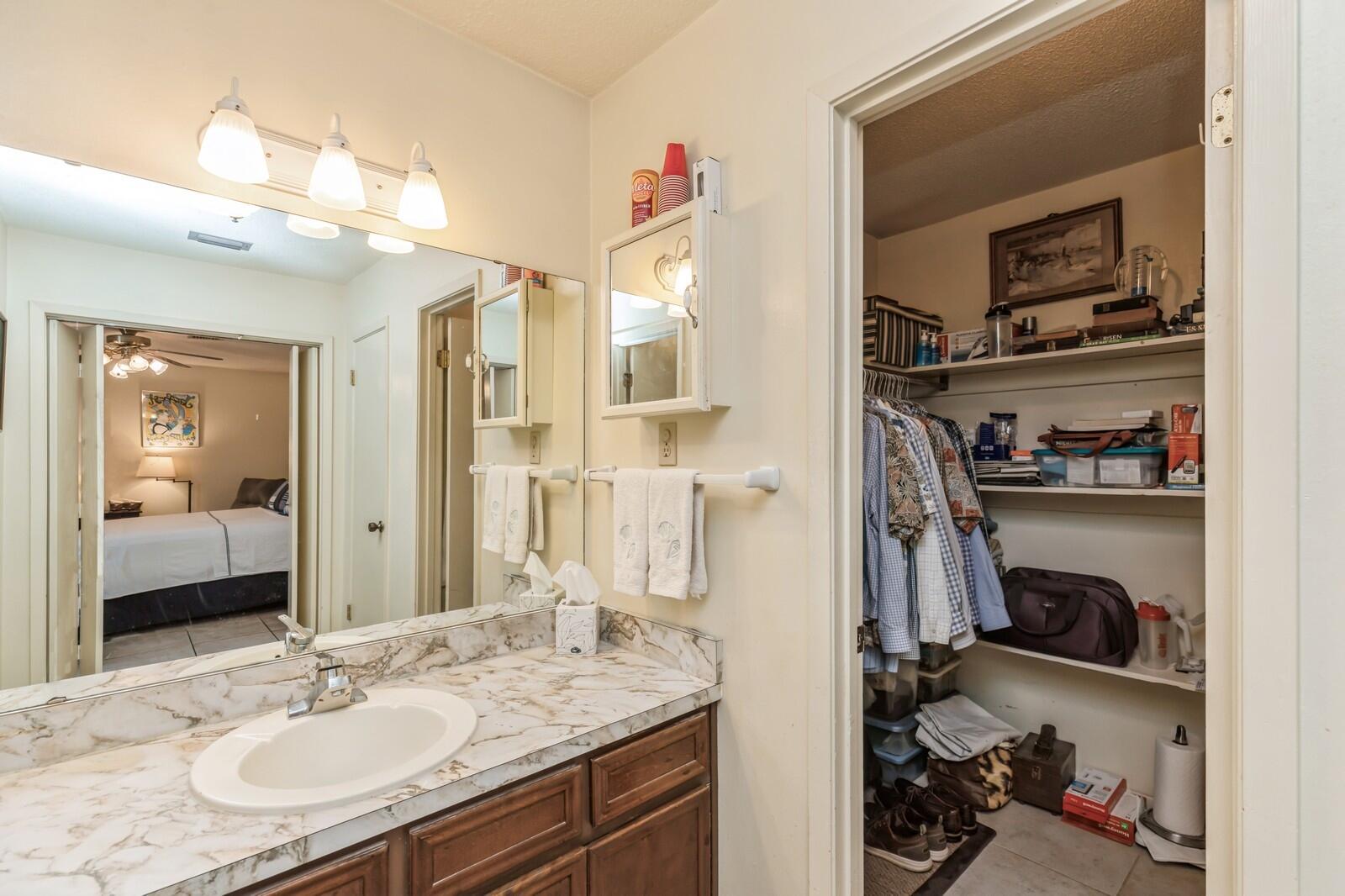 PINEWOOD ESTATES - Residential
