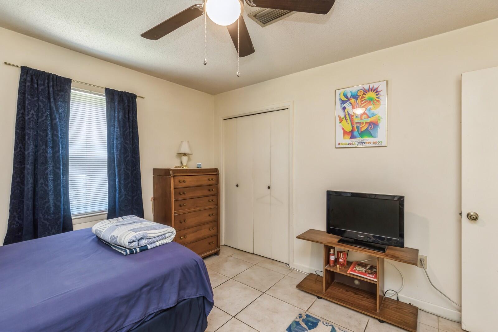 PINEWOOD ESTATES - Residential