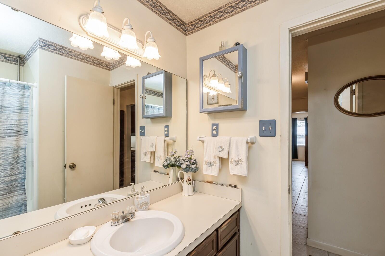PINEWOOD ESTATES - Residential
