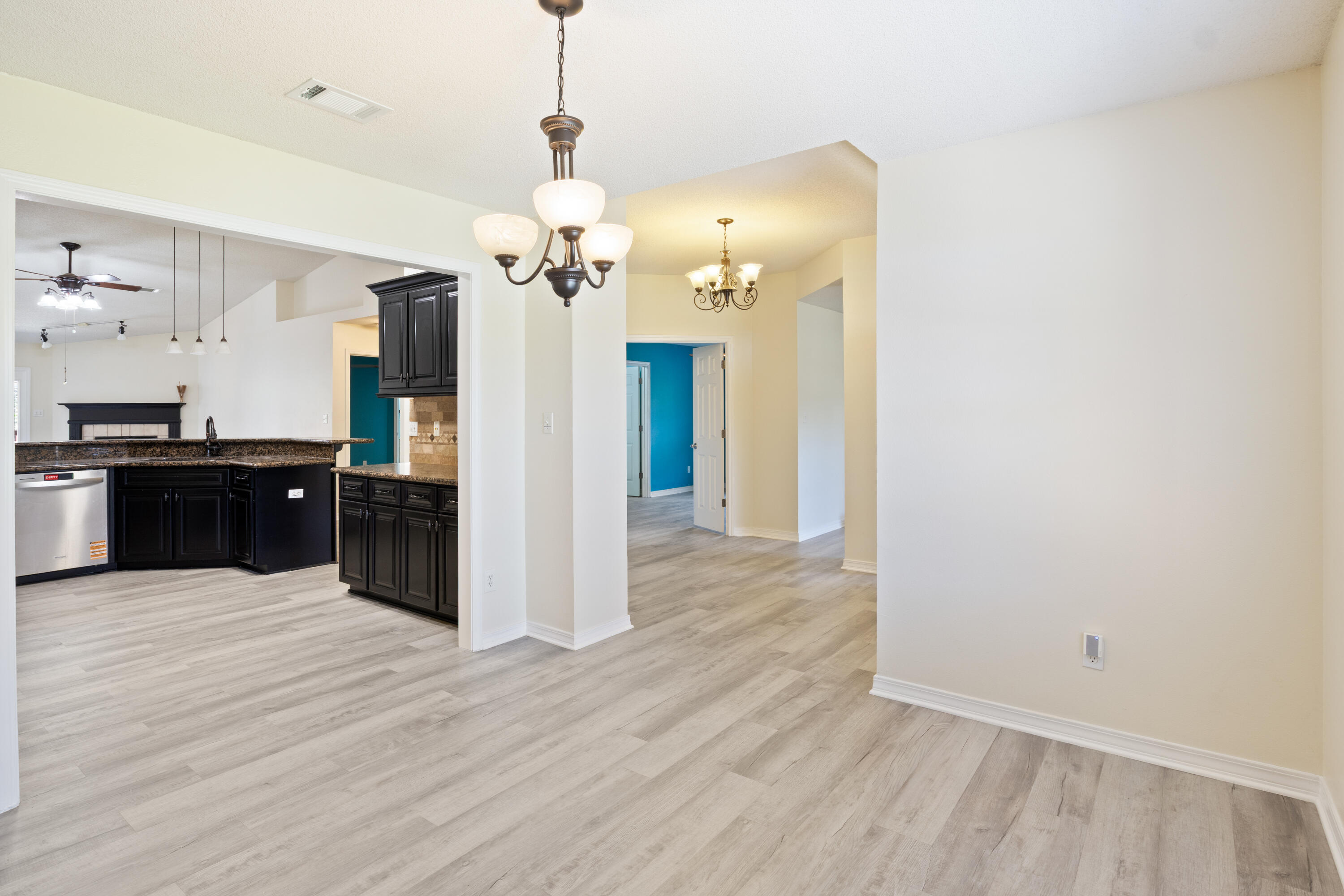 QUAYSIDE VILLAGE PH 2 - Residential