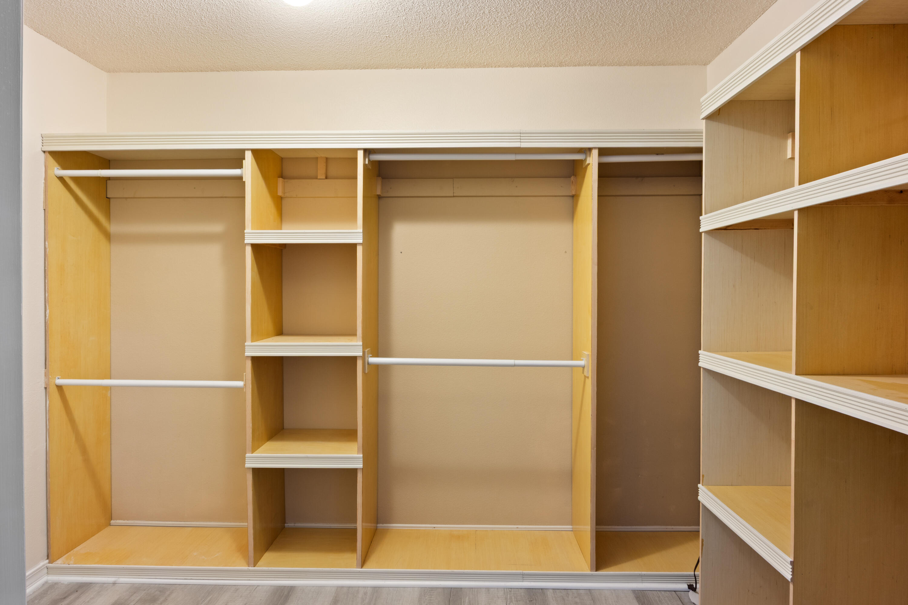 QUAYSIDE VILLAGE PH 2 - Residential