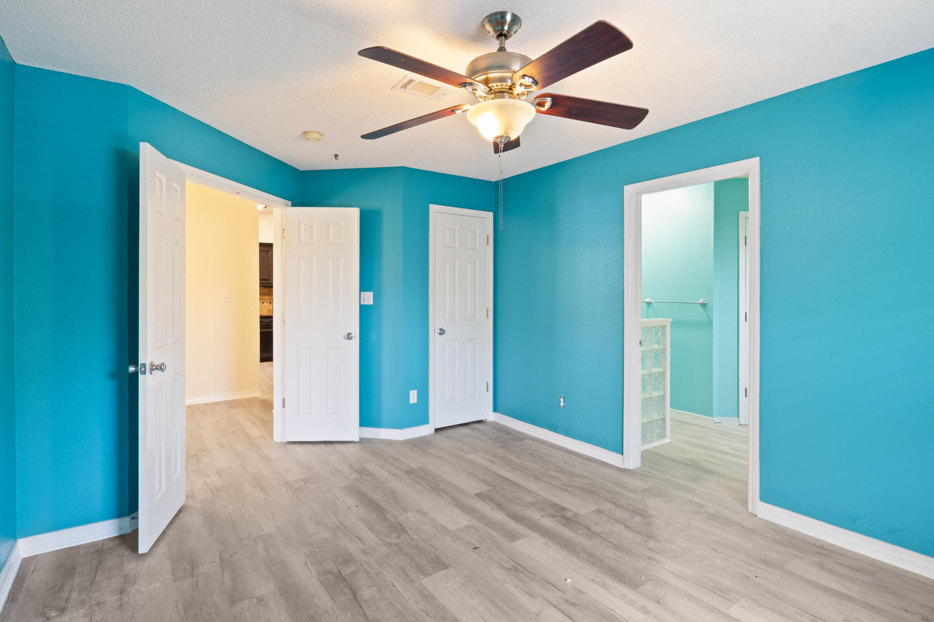 QUAYSIDE VILLAGE PH 2 - Residential