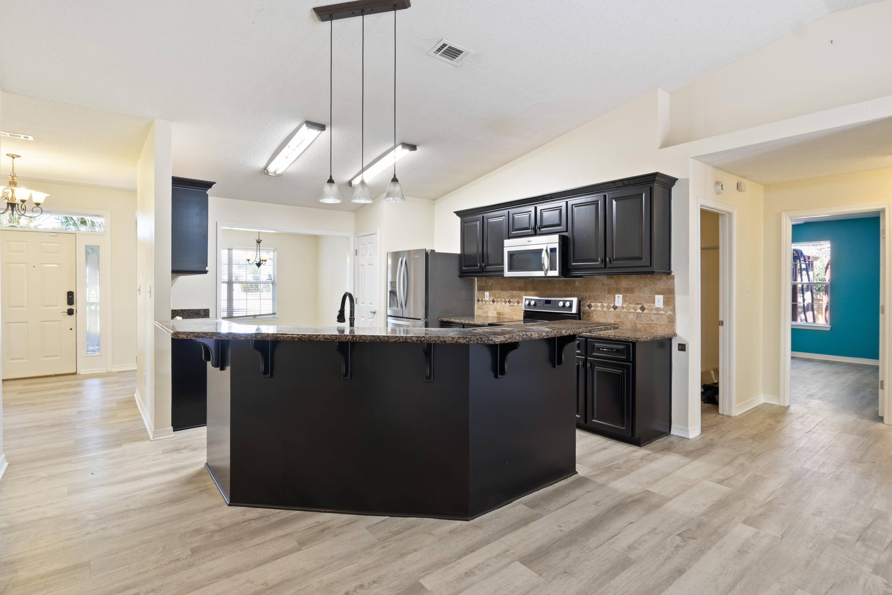 QUAYSIDE VILLAGE PH 2 - Residential