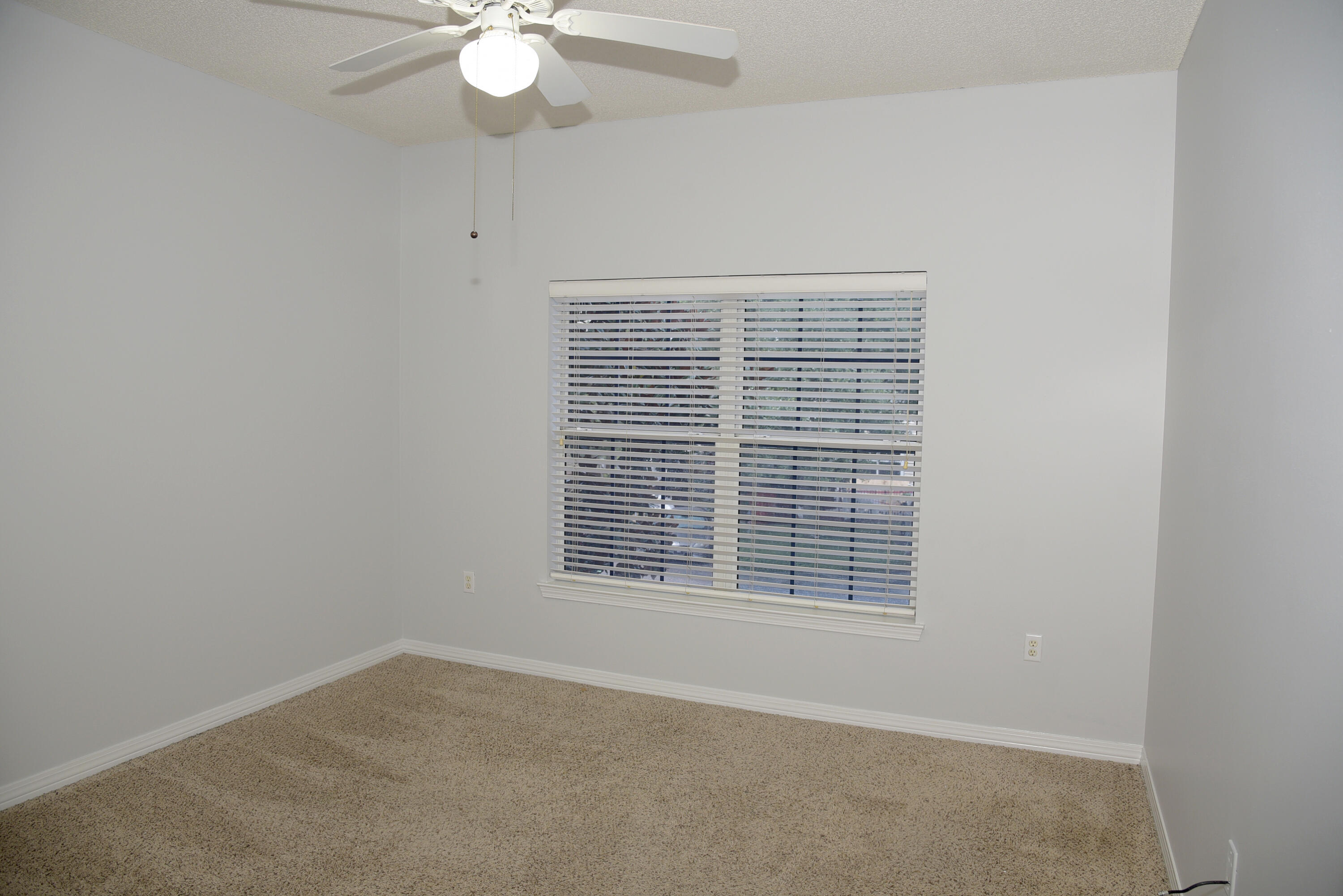 THE OAKS AT NICEVILLE - Residential Lease