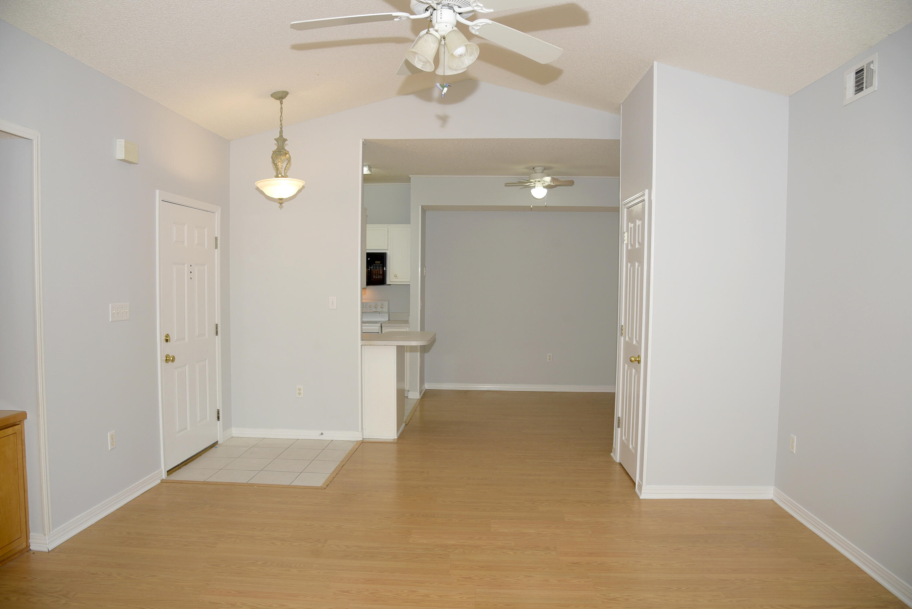 THE OAKS AT NICEVILLE - Residential Lease