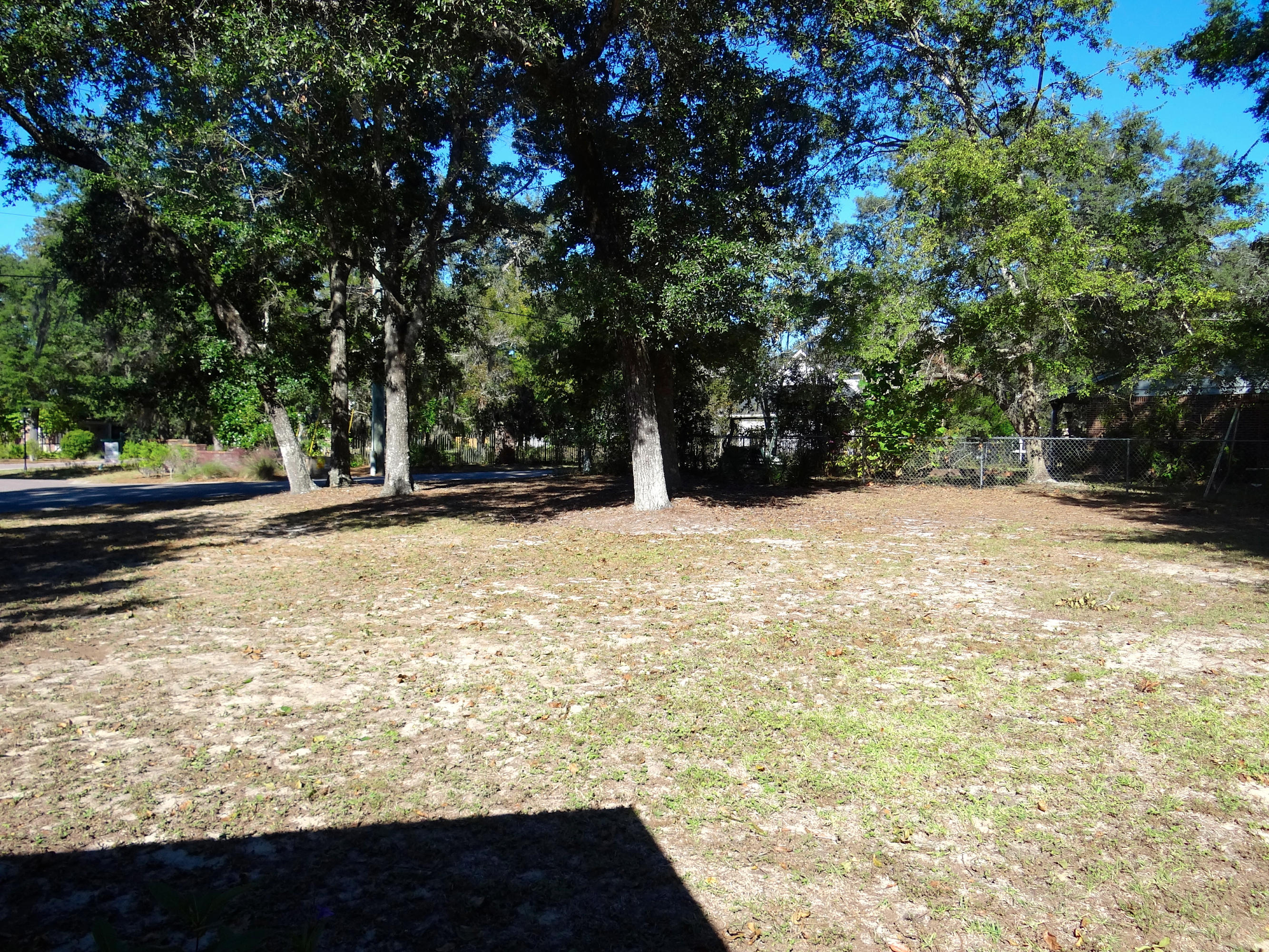 SHADOW OAK S/D - Residential