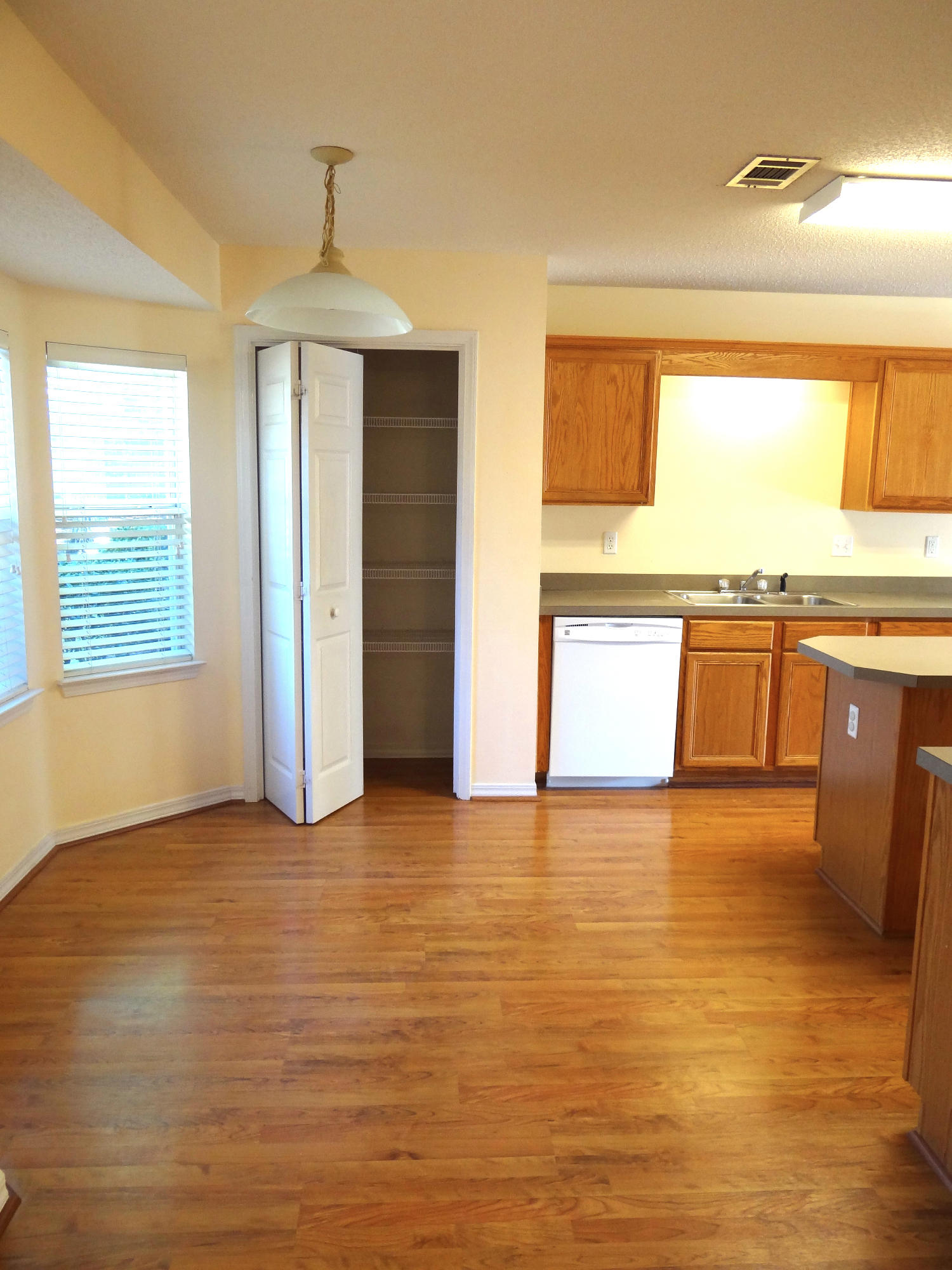 SHADOW OAK S/D - Residential