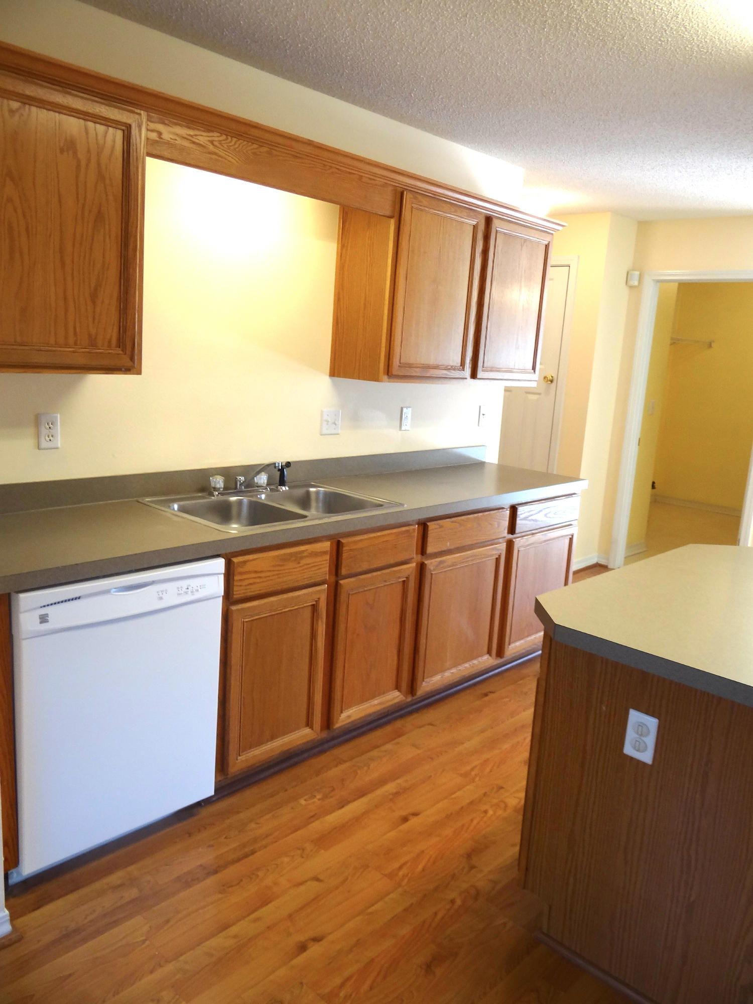 SHADOW OAK S/D - Residential