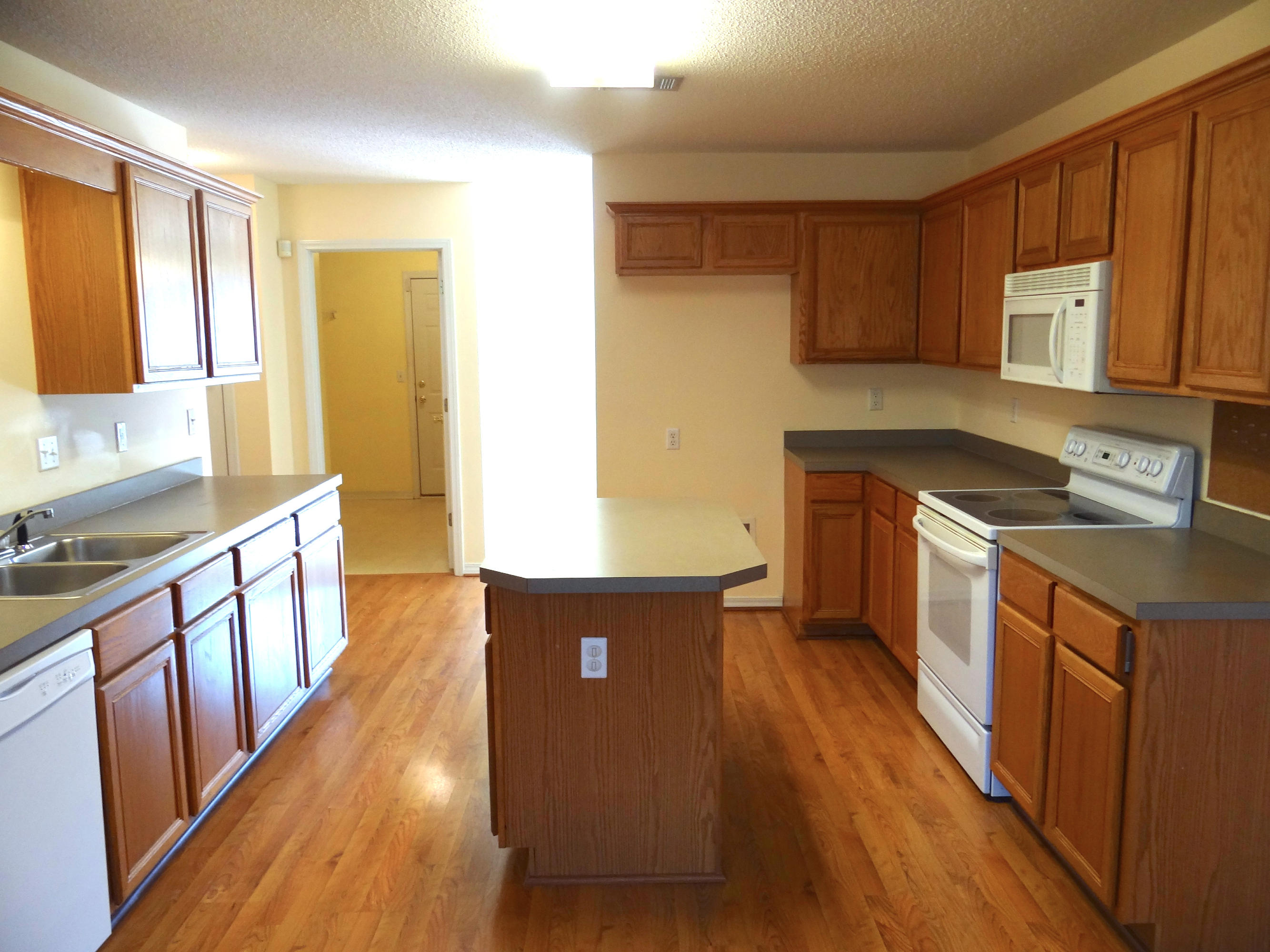 SHADOW OAK S/D - Residential