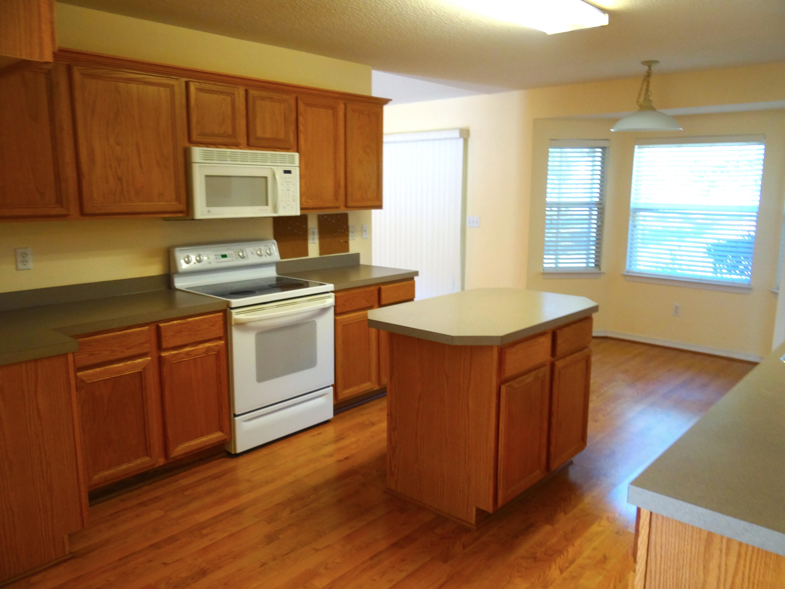 SHADOW OAK S/D - Residential