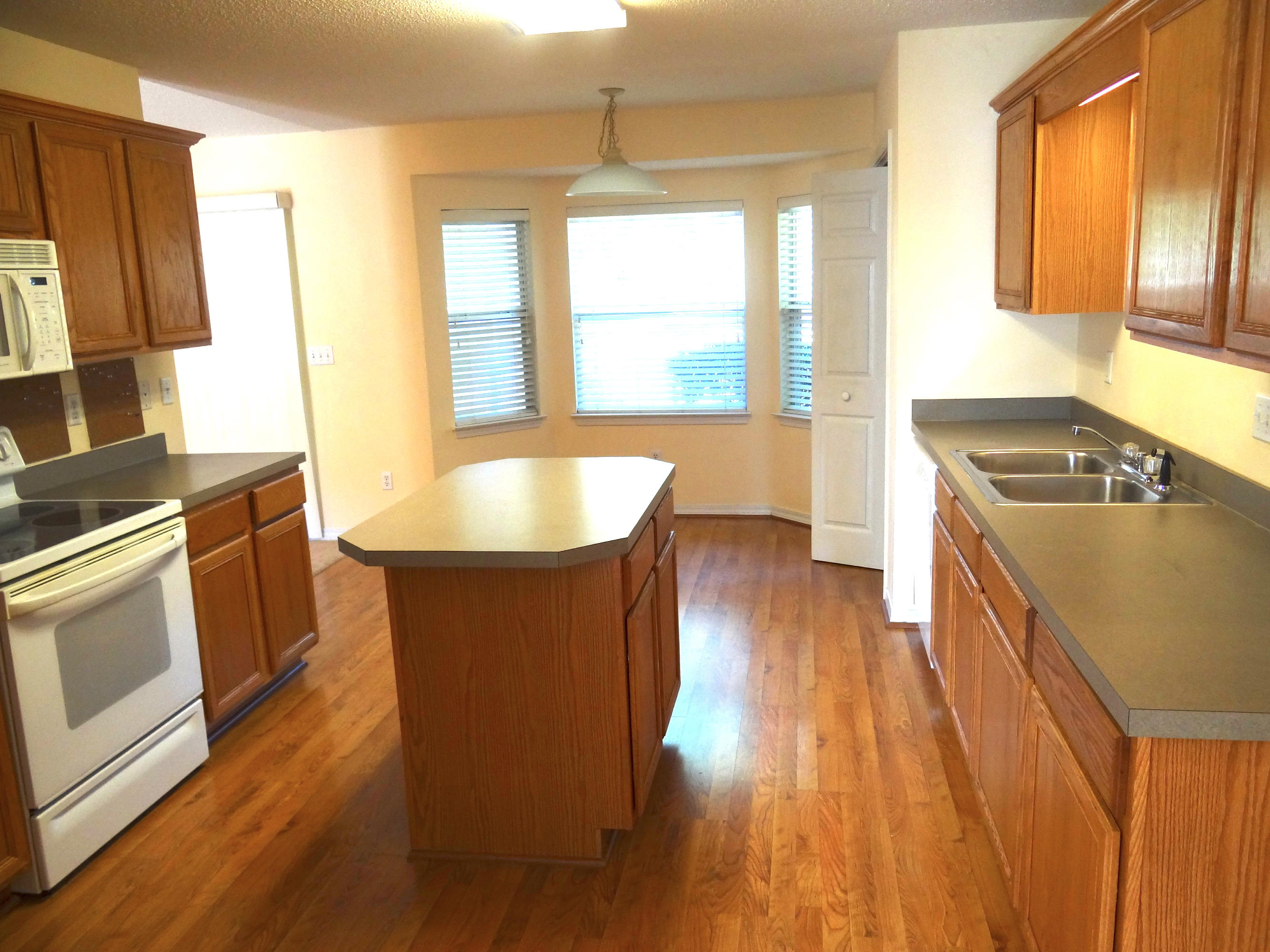 SHADOW OAK S/D - Residential