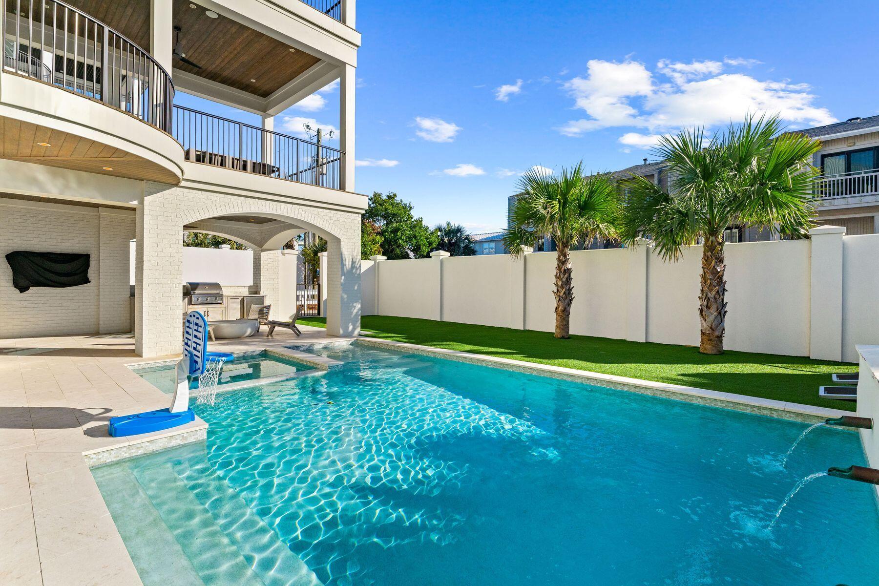 THE HOMESTEAD - Residential