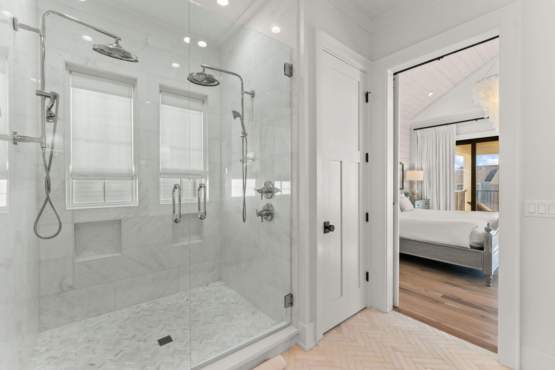 THE HOMESTEAD - Residential