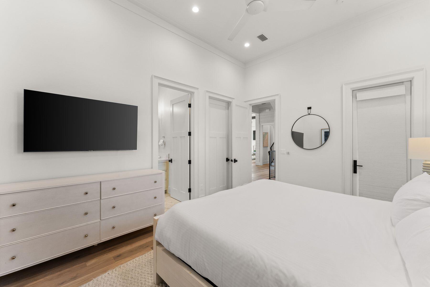 THE HOMESTEAD - Residential