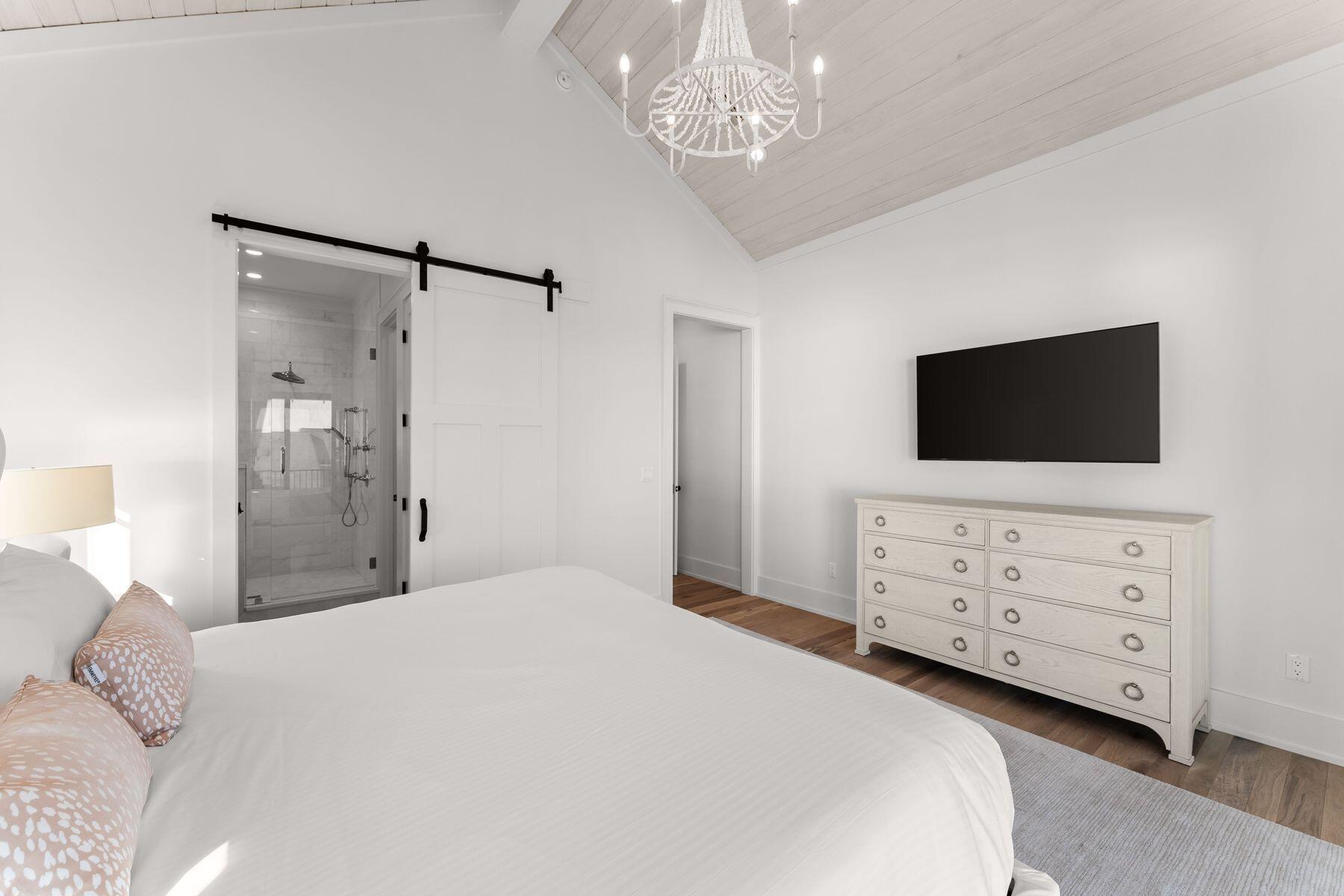 THE HOMESTEAD - Residential