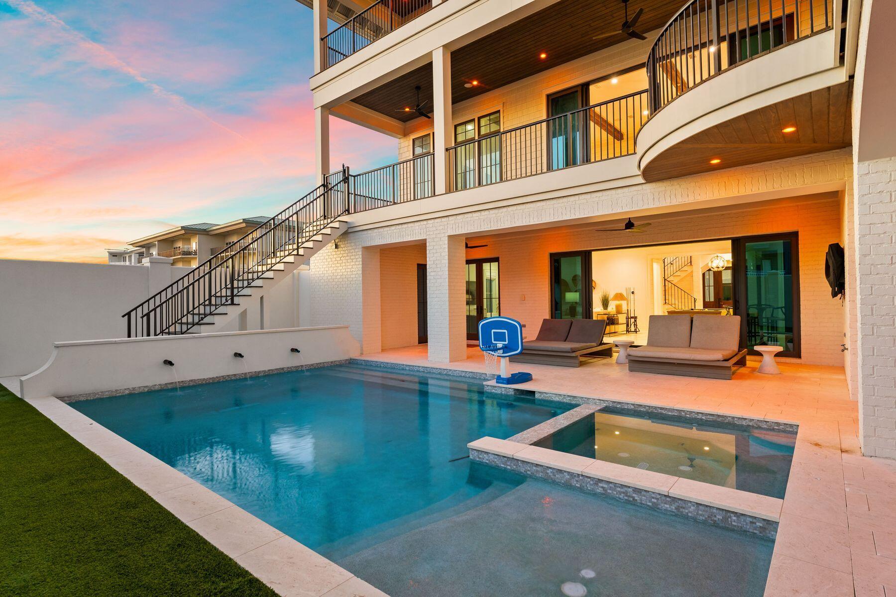 THE HOMESTEAD - Residential