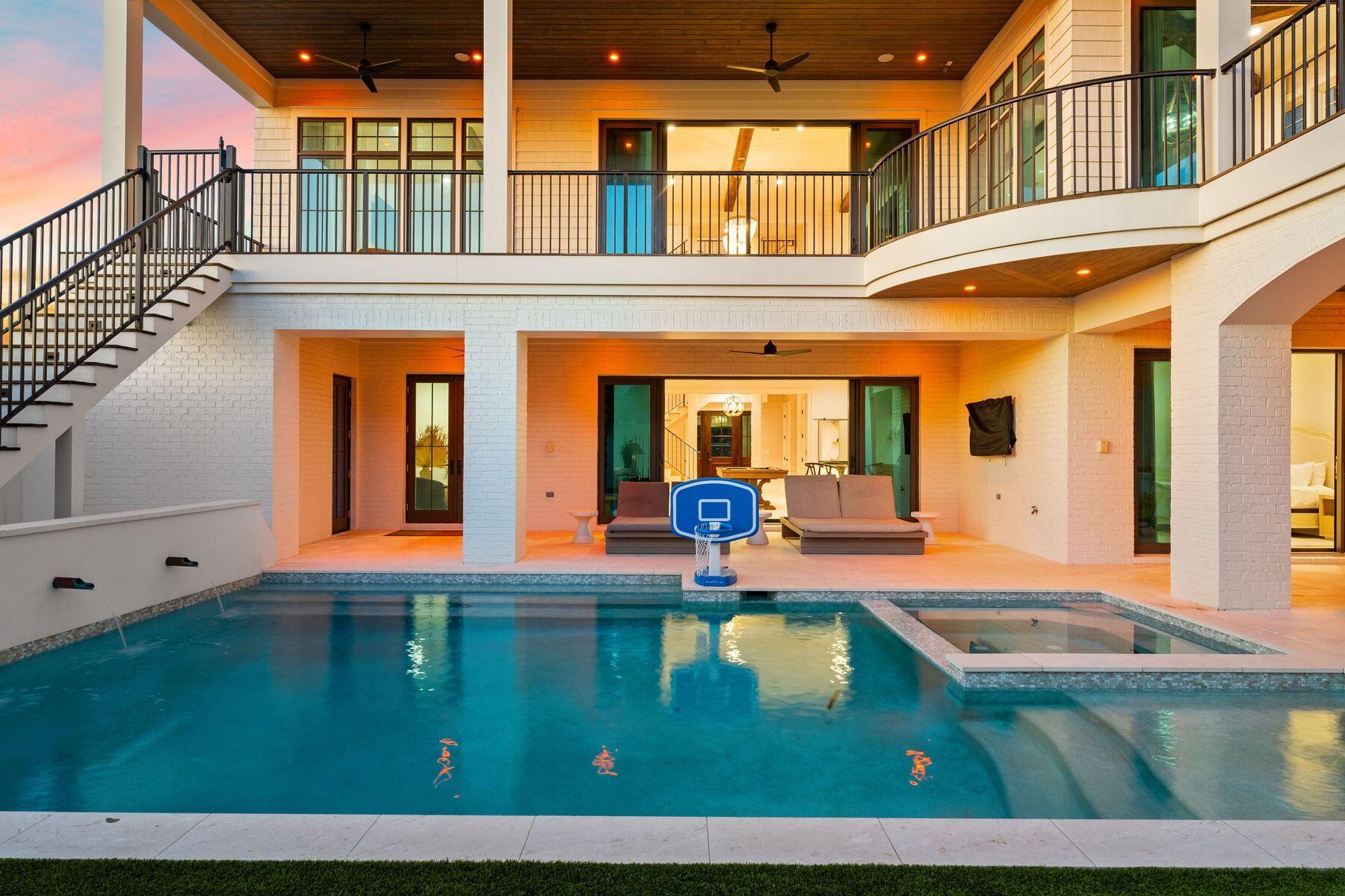 THE HOMESTEAD - Residential