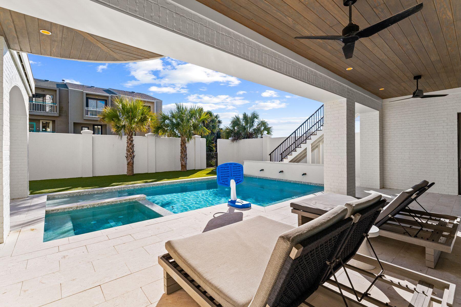 THE HOMESTEAD - Residential