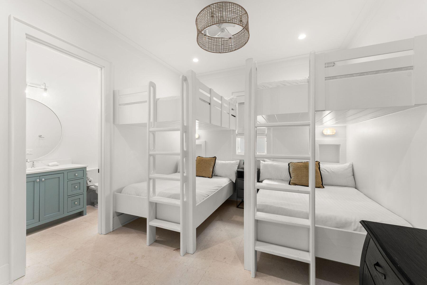 THE HOMESTEAD - Residential