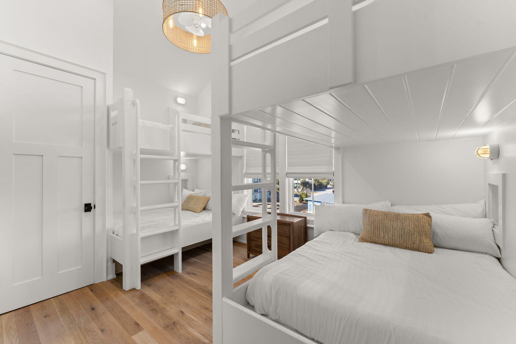 THE HOMESTEAD - Residential