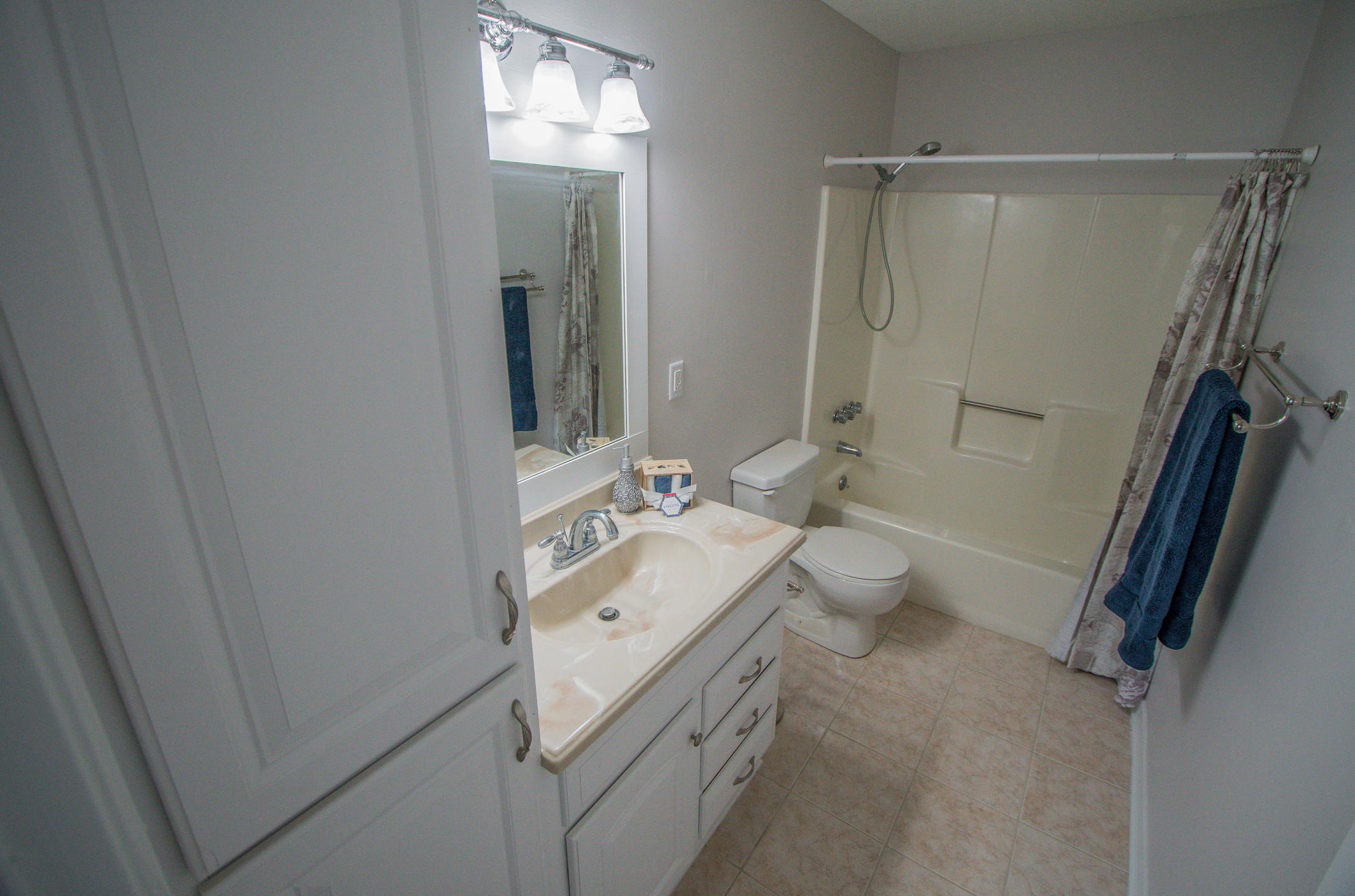 HIDDEN TRAILS PH 3 - Residential