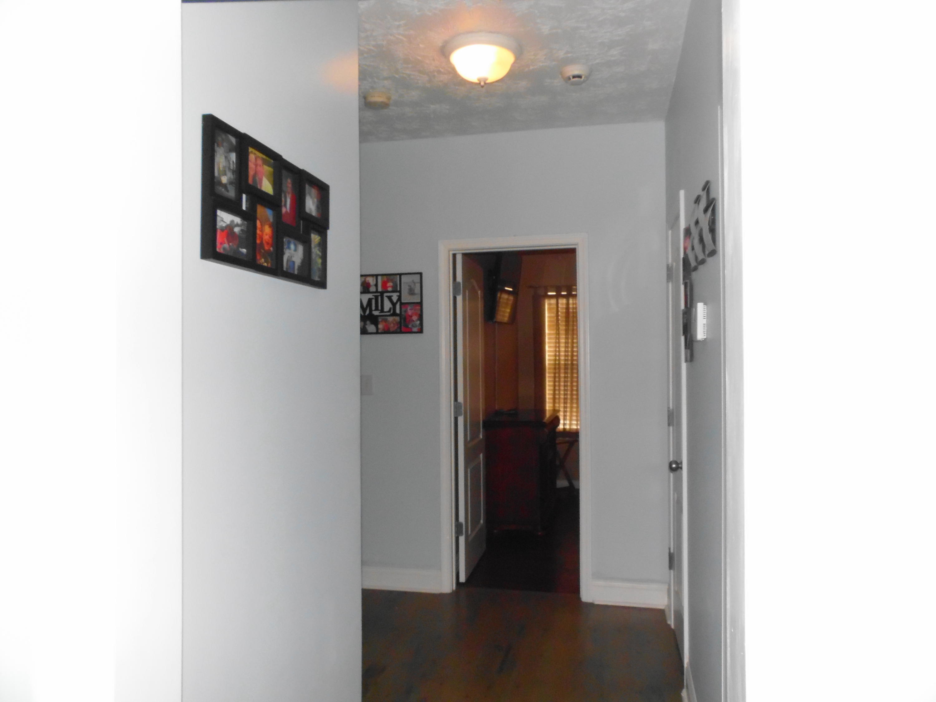 BRANDON OAKS 2ND ADD - Residential