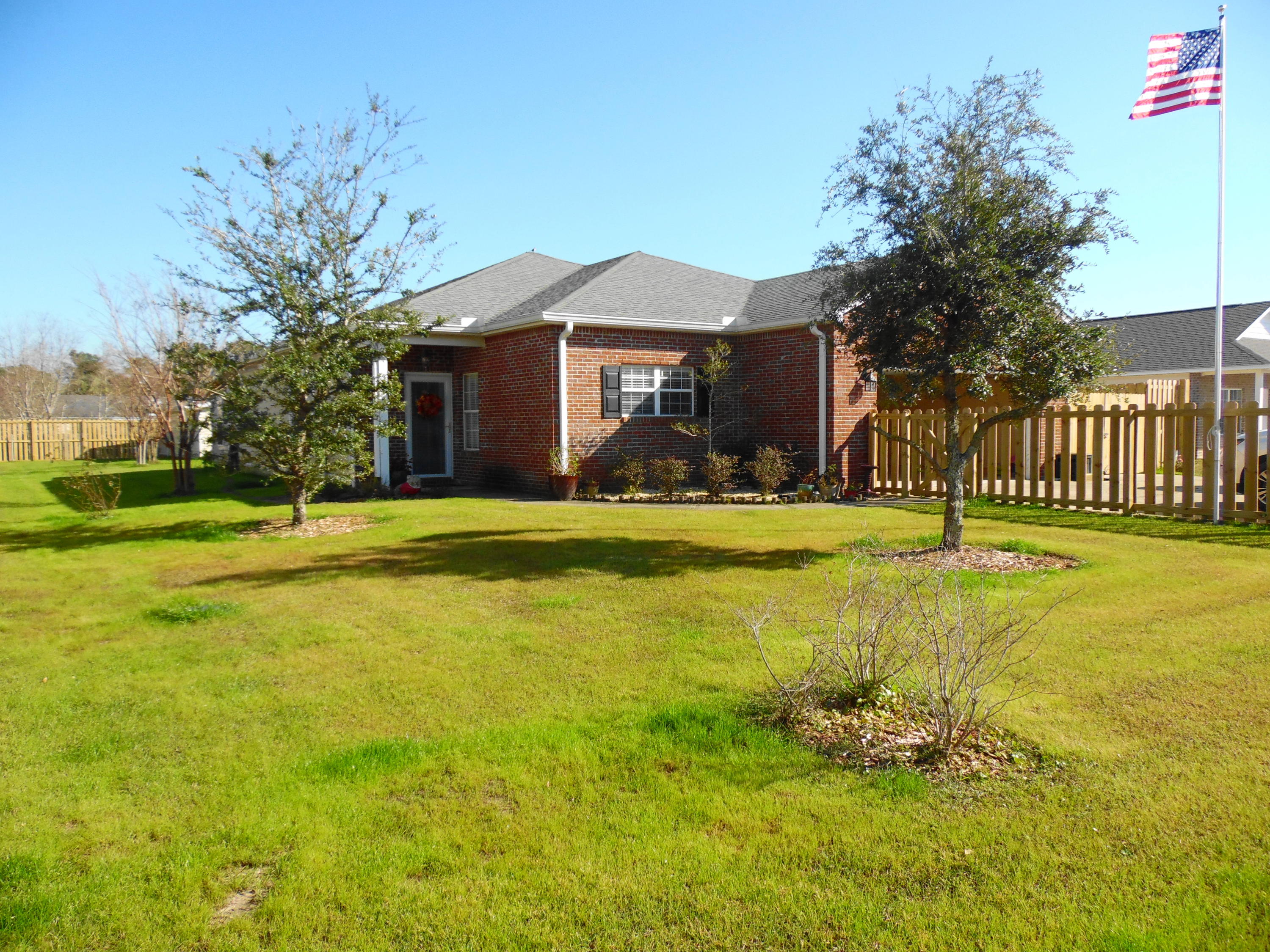 BRANDON OAKS 2ND ADD - Residential