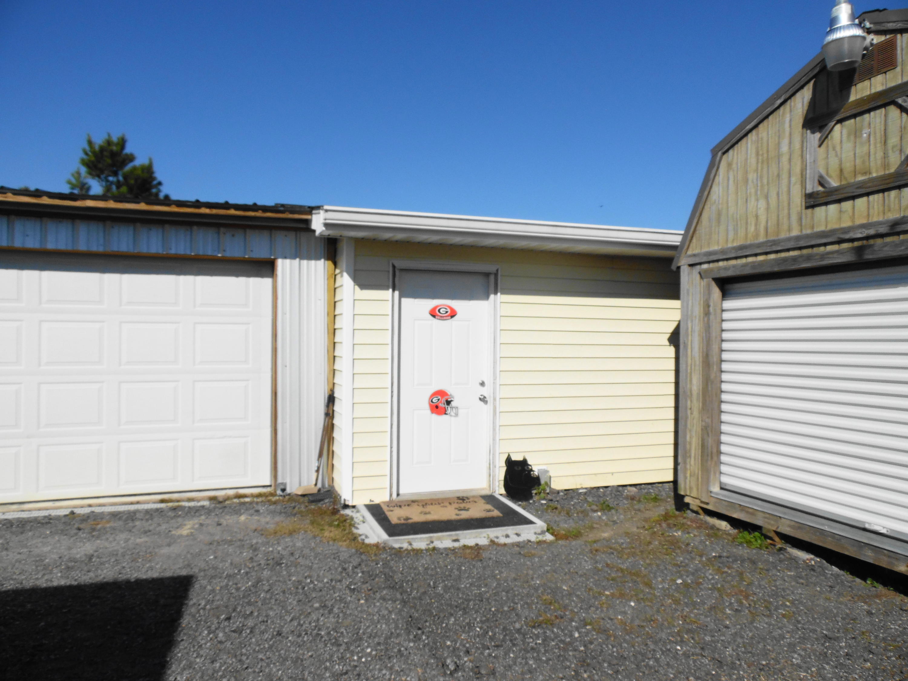 BRANDON OAKS 2ND ADD - Residential